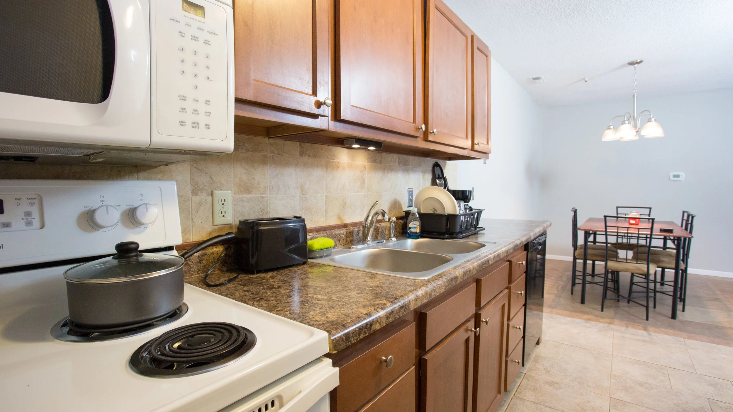 1st Apartment-19.jpg