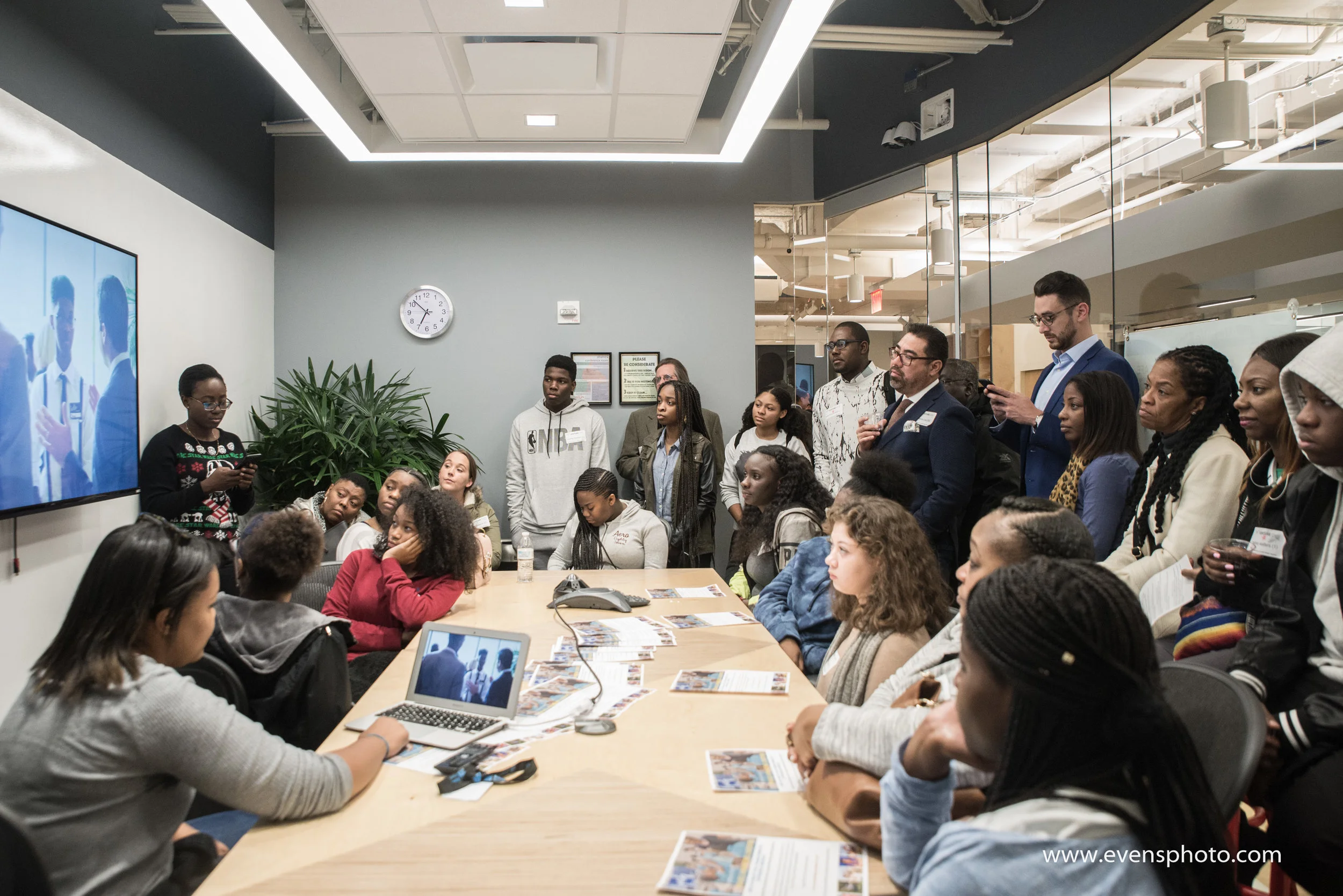 Nyah Fellows Host Info Session for 2018 Fellowship Applicants.