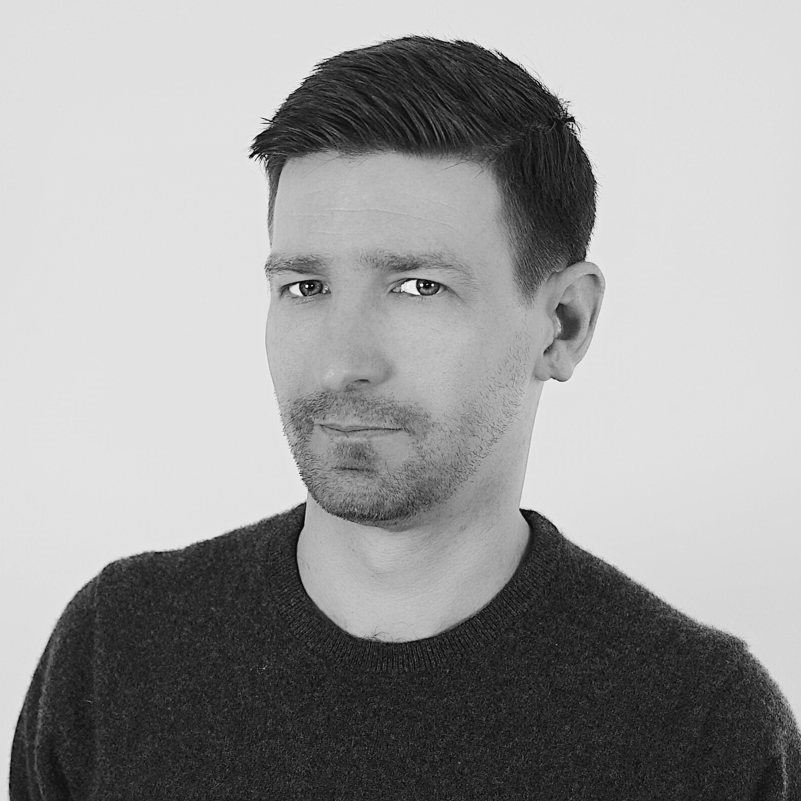 Andy_Headshot_Mid_Retouched.png