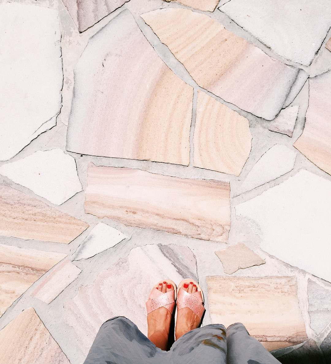 The Vosges criss cross slides in rose pink rhinella marina