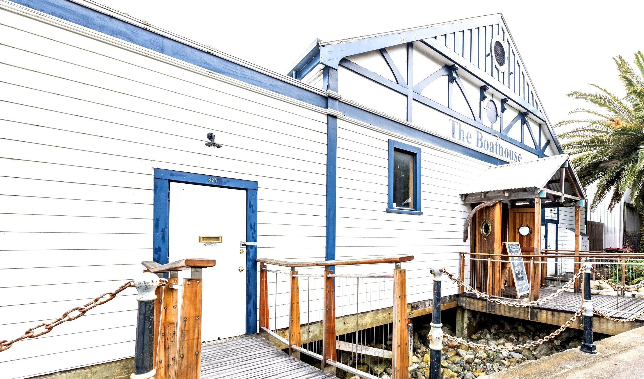 (PDF) Sustainable renovation of heritage buildings through IPDish and ...