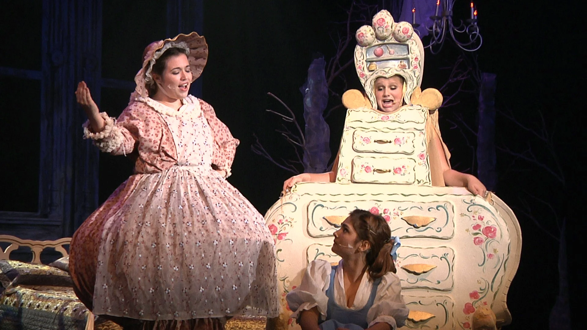 MCALLUM - BEAUTY AND THE BEAST - PICS 08.jpg