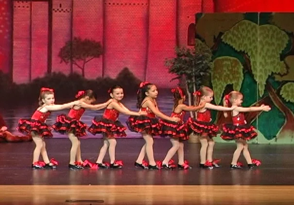 Connolly Dance Arts - 2.jpg