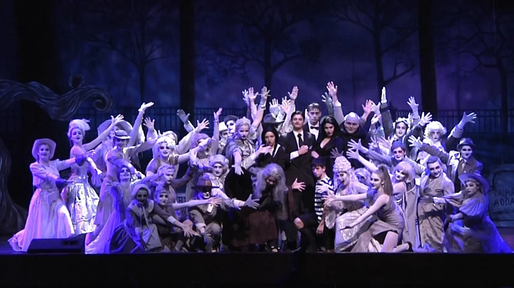 LHS - Addams - DVD Pic 02.jpg