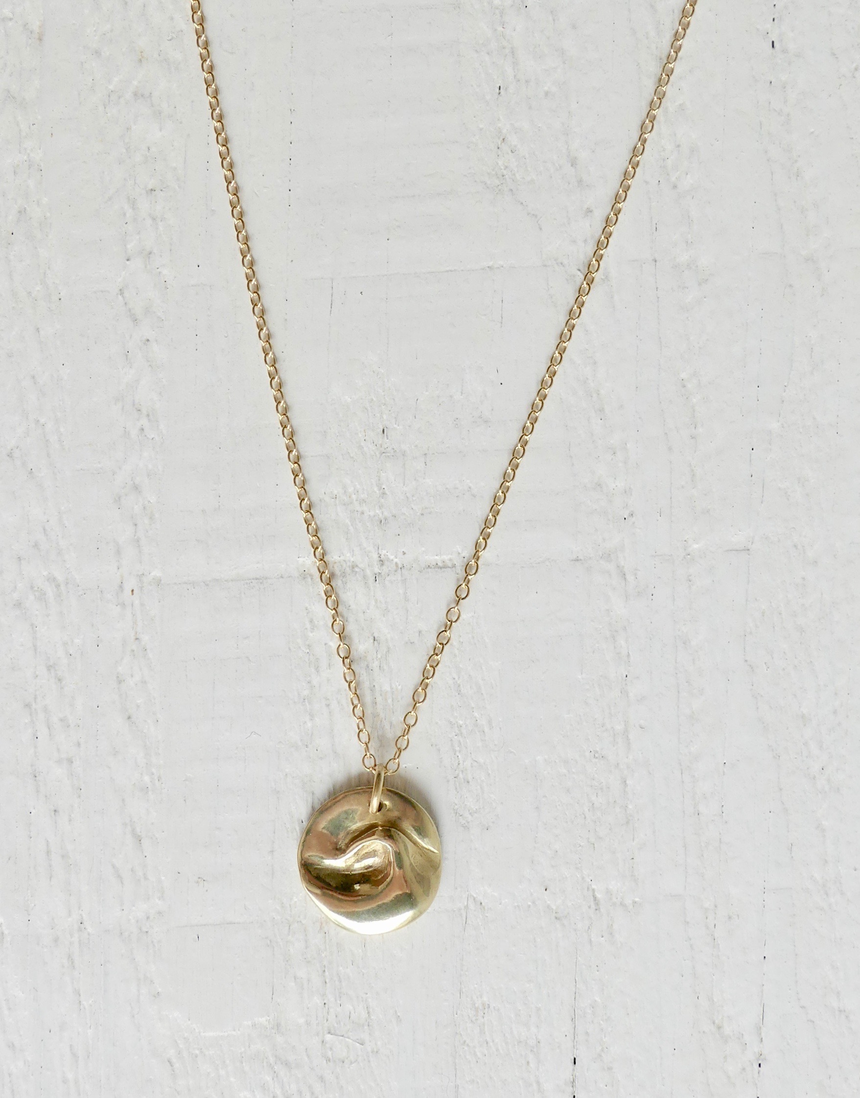 make-waves-gold-two-in-the-sun.jpeg