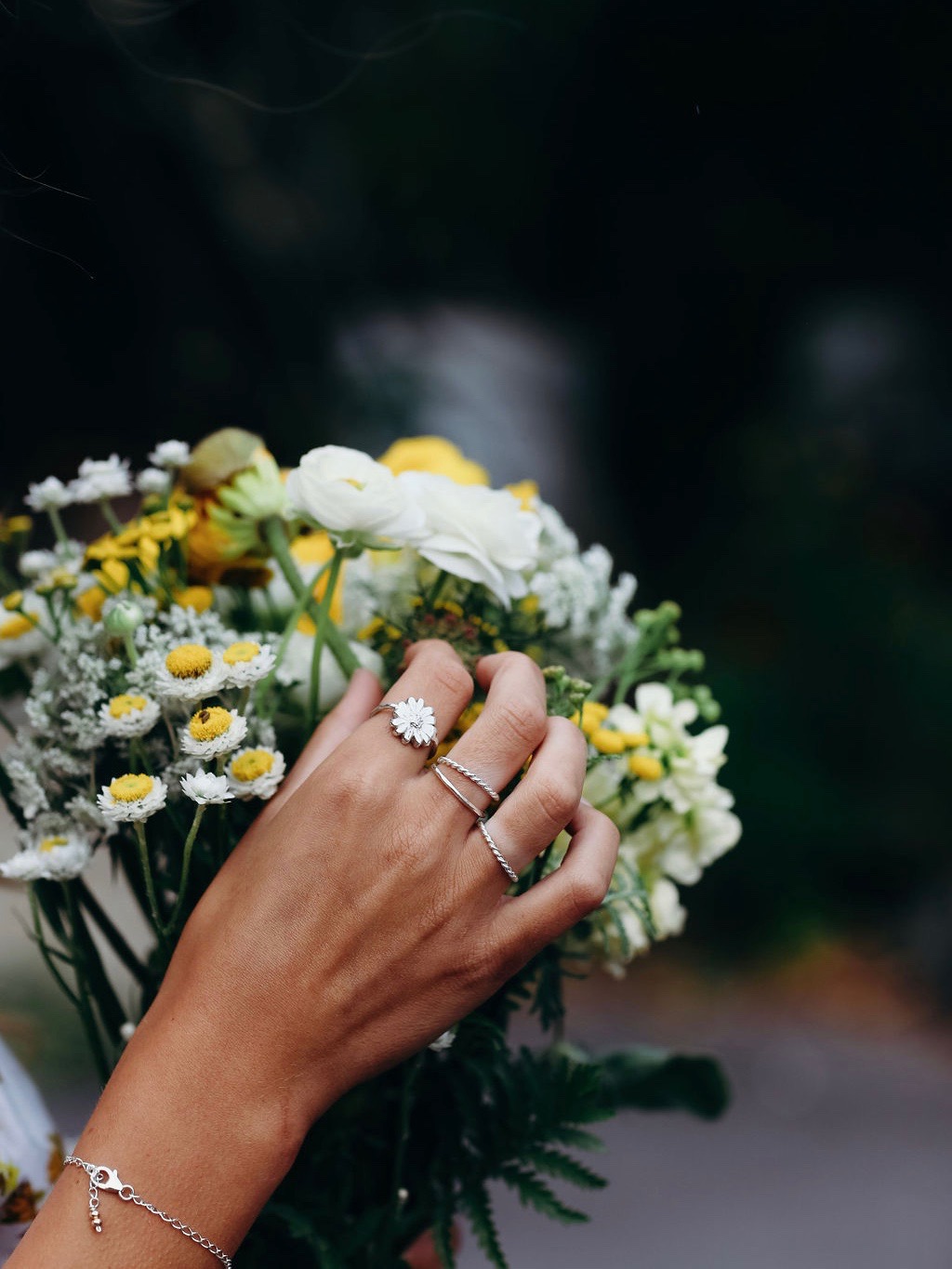 silver-daisy-ring-bloom-two-in-the-sun3.jpeg