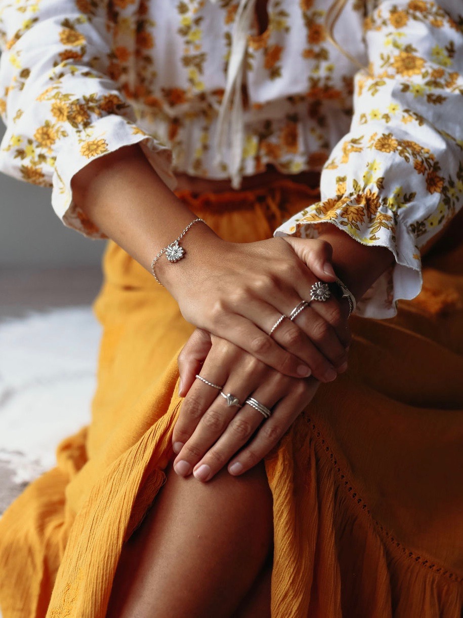 love-heart-silver-ring-bloom-two-in-the-sun2.jpeg