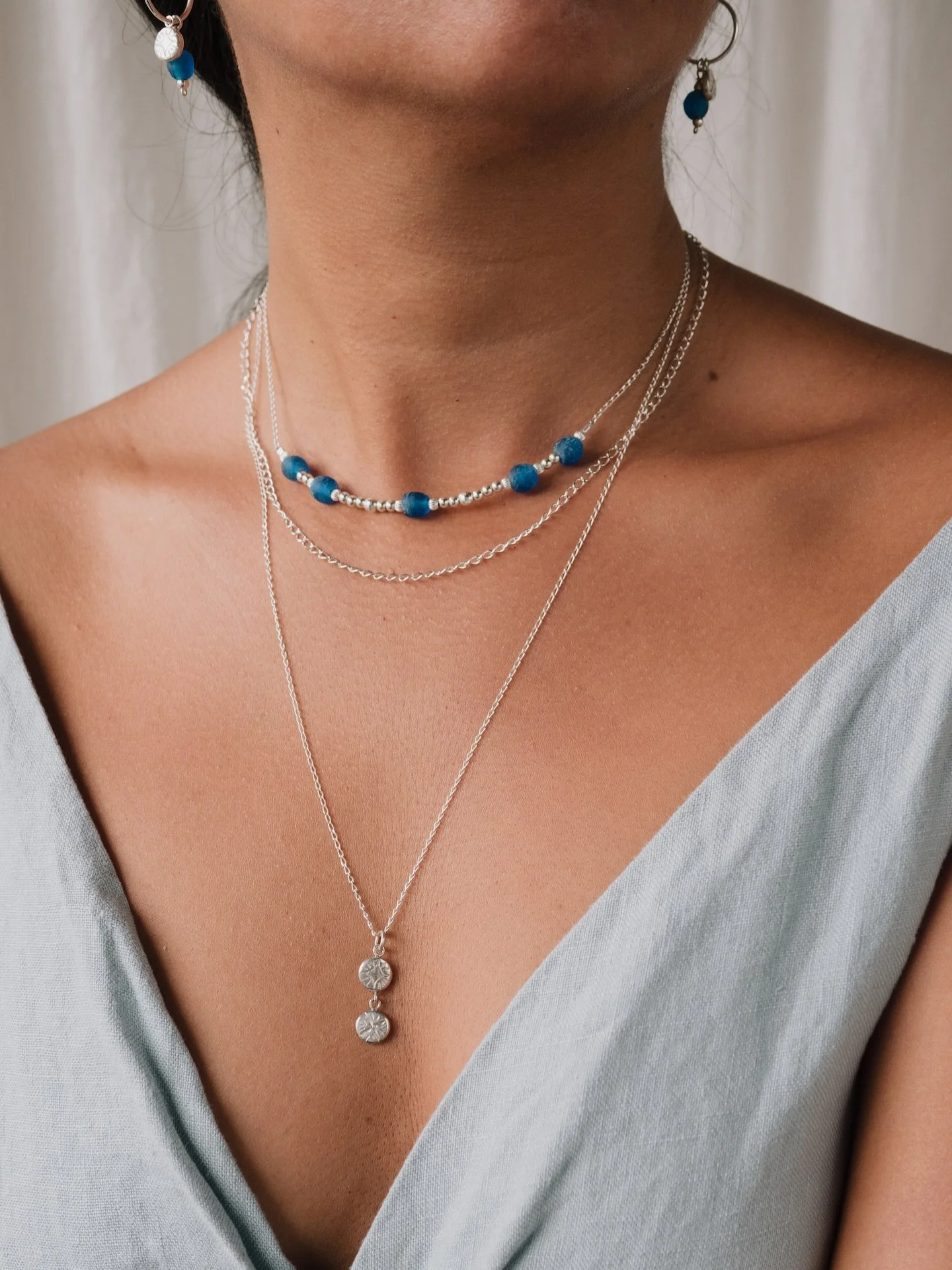 Elegant bursts of colour in just the right amount.

Our Beaded Necklaces and Bracelets feature recycled glass beads which have been handmade by the Krobo people of Ghana.
Paired with our high quality Sterling Silver or Gold Fill beads and chain.

Del