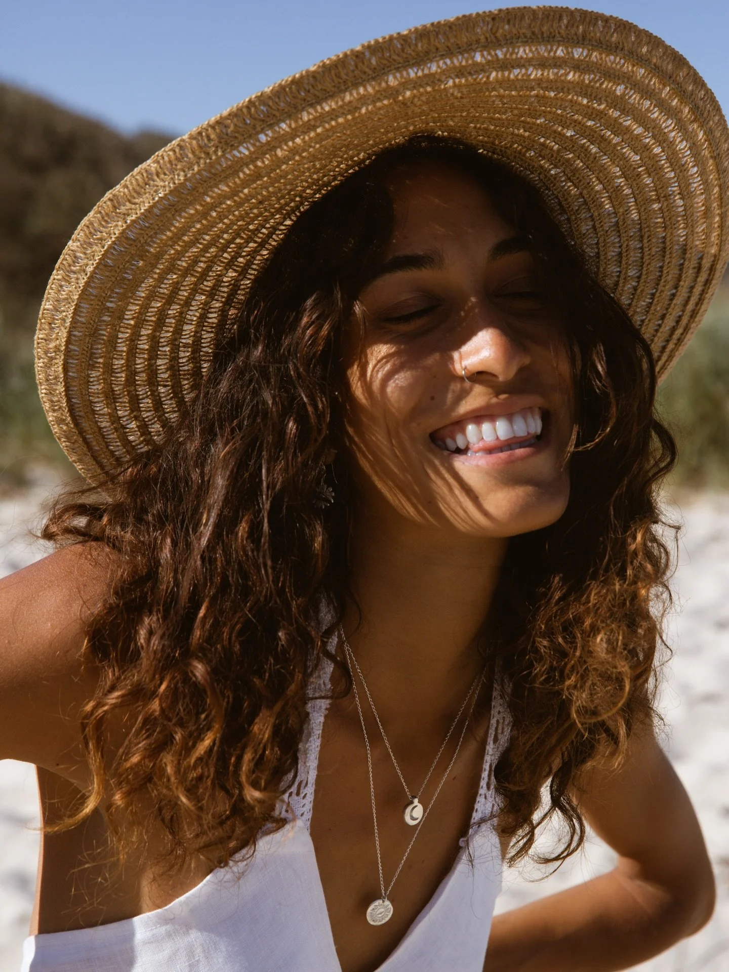 That Friday Feeling.

Throwing it back to this @fairtale_story_ shoot featuring our Sun and Moon in Sterling Silver.
Model @mroussety 🌞🌙

#sunandmoon #sterlingsilver #australianmade