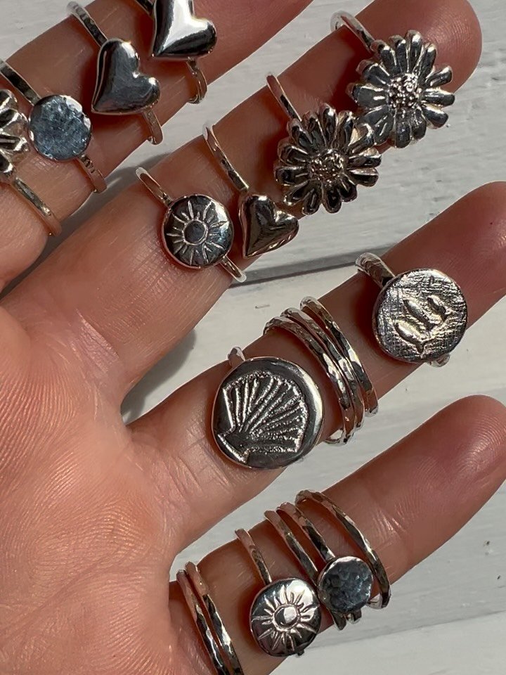 Did you know that Silver was originally formed in ancient stars and scattered across the universe by supernova explosions ✨

And here we are millions of years later making jewellery from it. Jewellery that can be worn for as long as the heart desires