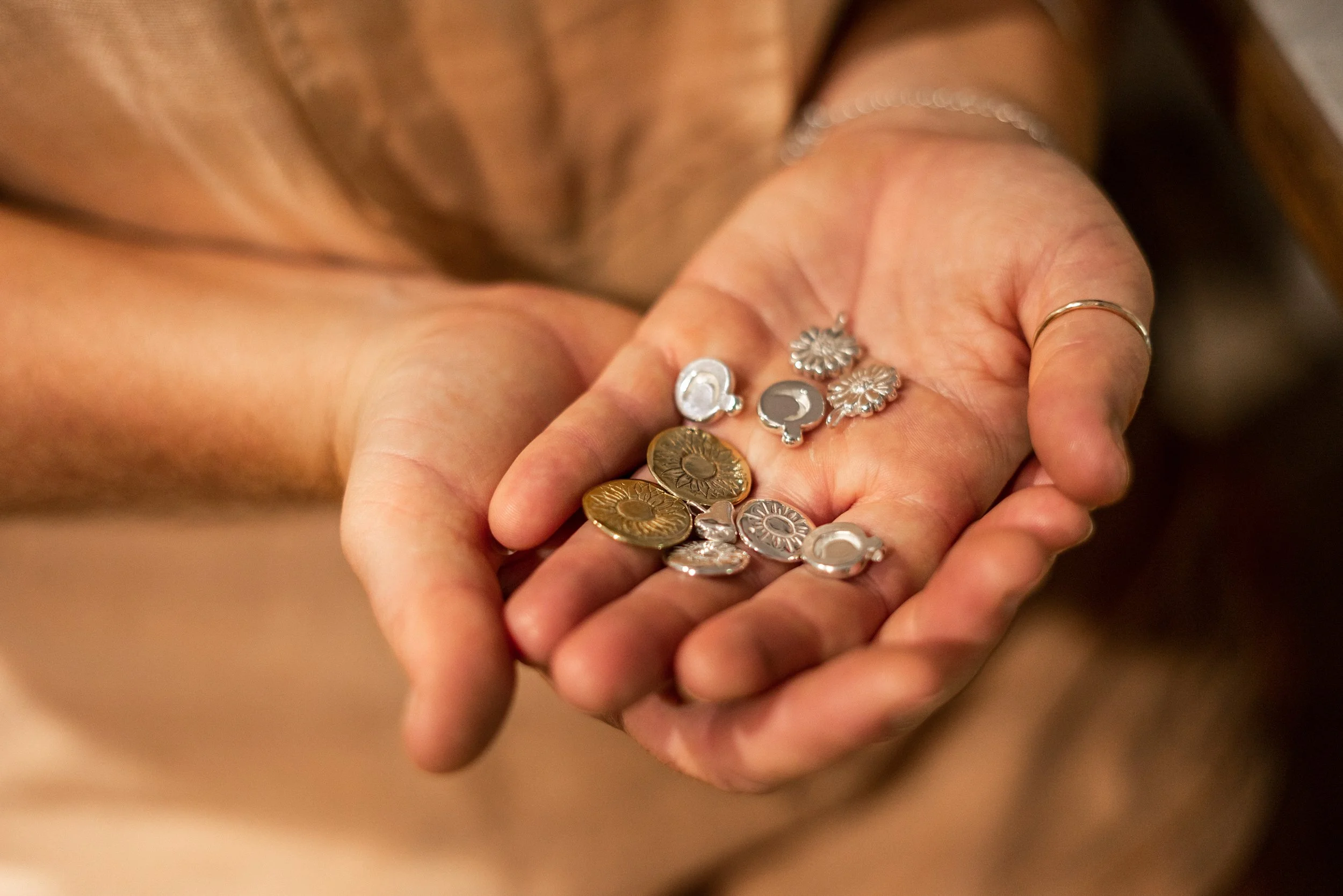 5 reasons to buy handmade jewellery