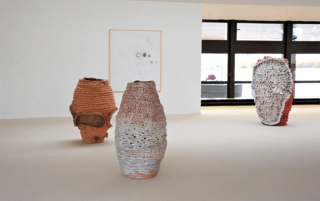 h Ausstellung Keramikmuseum Westerwald 2 copyright Estate Norbert Prangenberg.jpg
