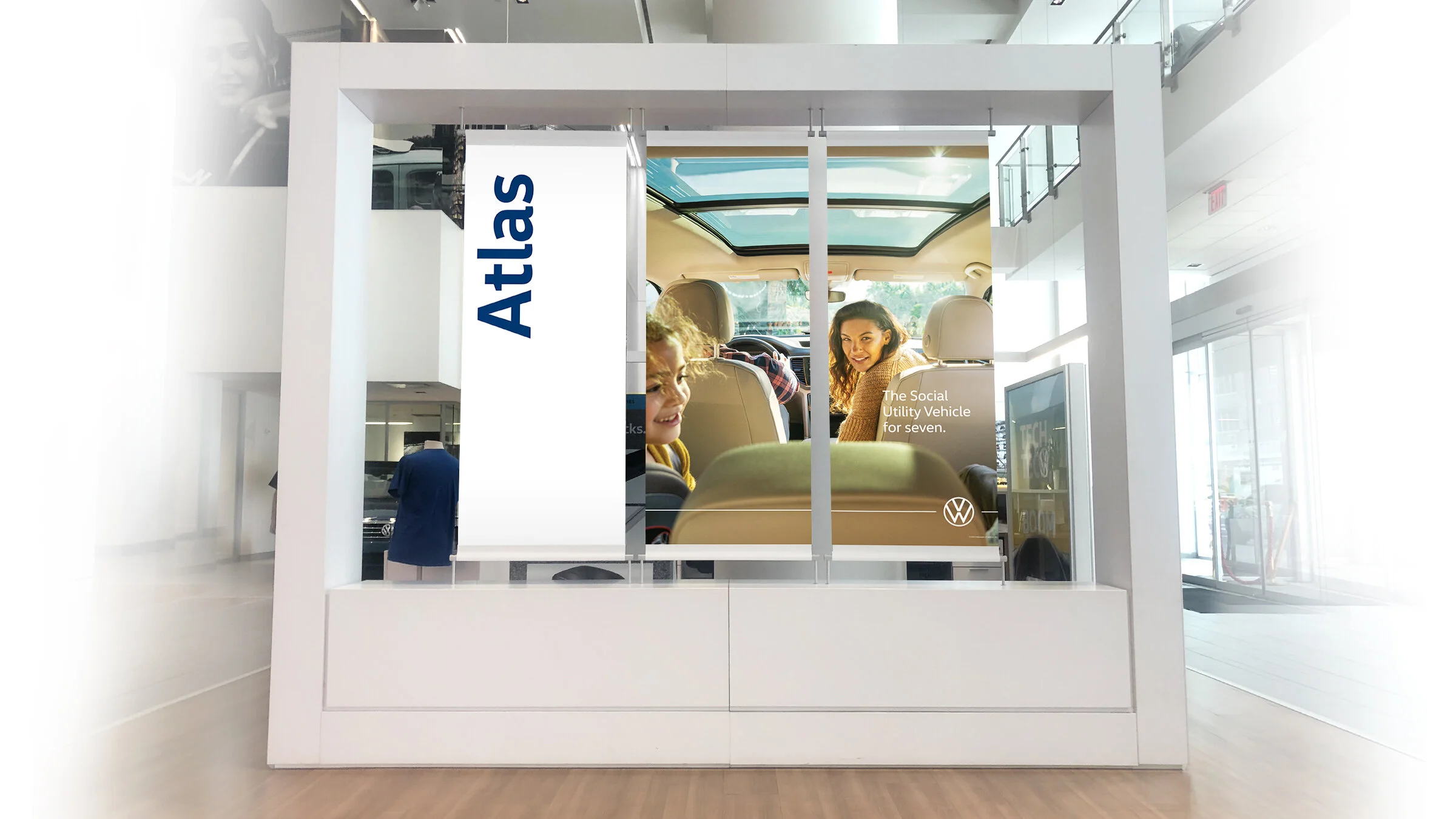 VW_2020ShowroomRefresh_Tryptich_Atlas_InSitu_Final.jpg