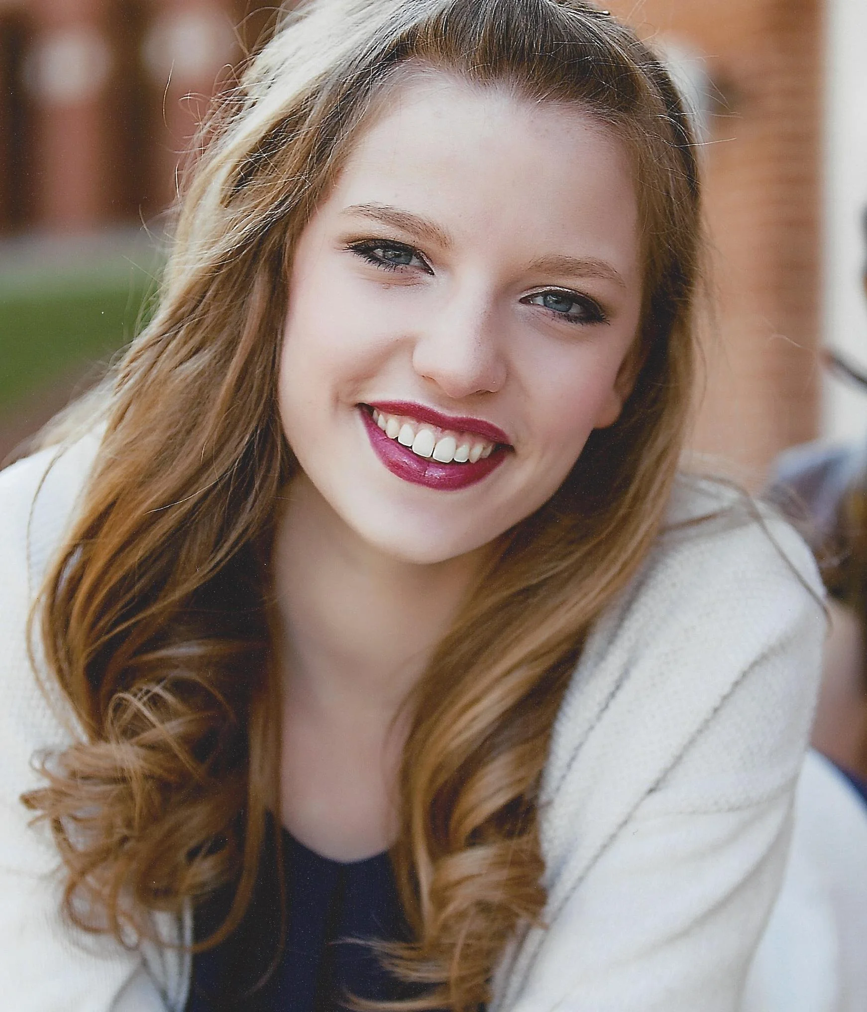 Morgan Taylor Ms. Morgan Taylor is currently a Theatre major and dance minor at George Mason University. She just began her senior year! This is her 19th year with SRDA and 6th year teaching dance at SRDA. Morgan is also happy to be teaching at East Coast Edge Dance Studio in Ashburn and was the lead choreographer at GMU for their 2017 fall musical, "The Gondoliers". Morgan was a member of the Masonettes (GMU Dance Team) in 2016. Her team competed against the top college dance teams in the nation and won a spot in top 5! This summer, Morgan scored an amazing internship with the Monumental Theater Company and was an understudy in their production of "Pippin". Prior to that, Morgan was on the Freedom High School Dance team and was Captain for 2 of the 4 years she was a member. She is very happy to finish out this amazing year and is looking forward to a wonderful new season.