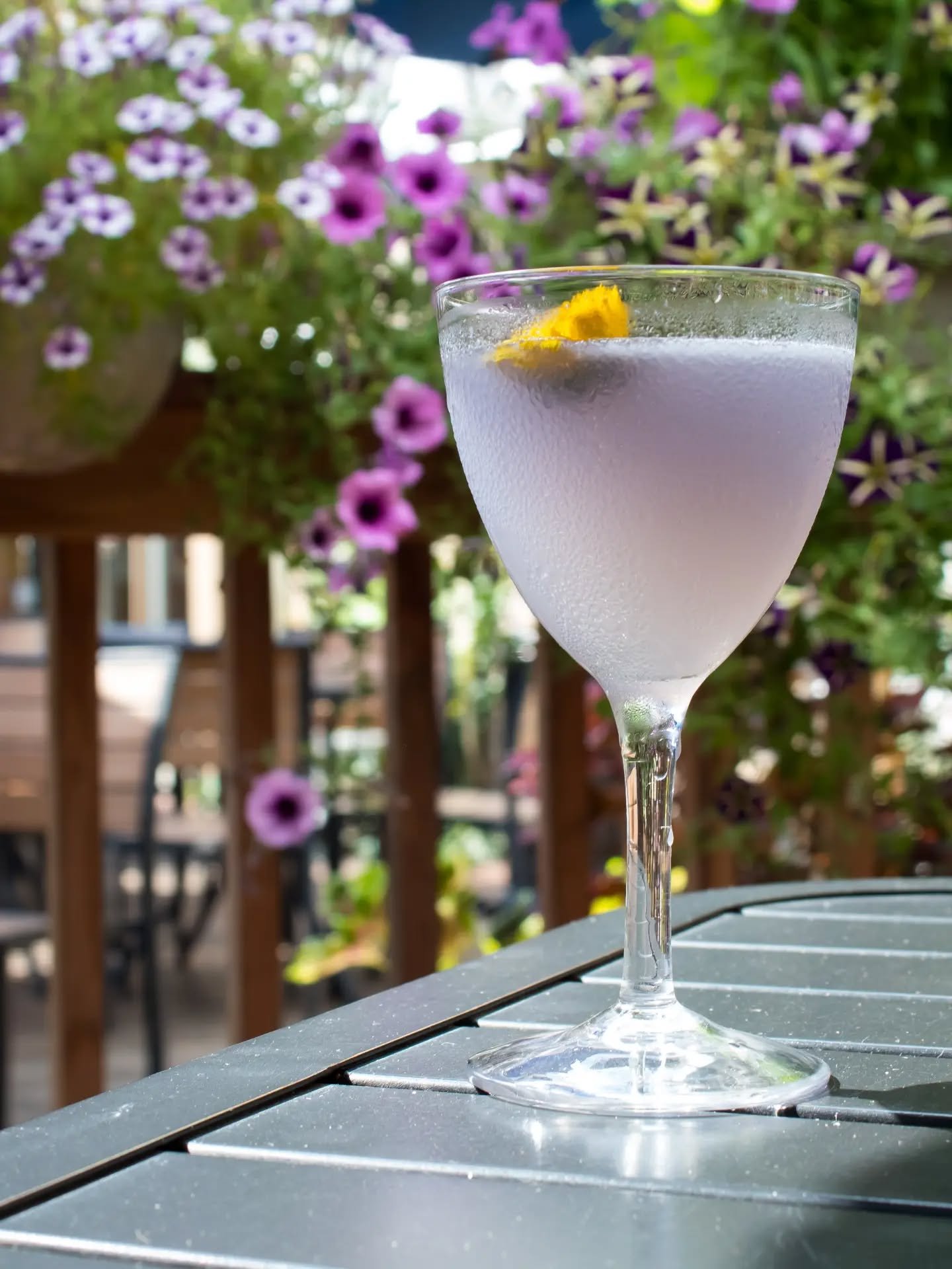 A beautiful day, a cold drink, and Brunson's patio. That's a pretty good way to spend a weekend.

See you at the Pub. 🍻