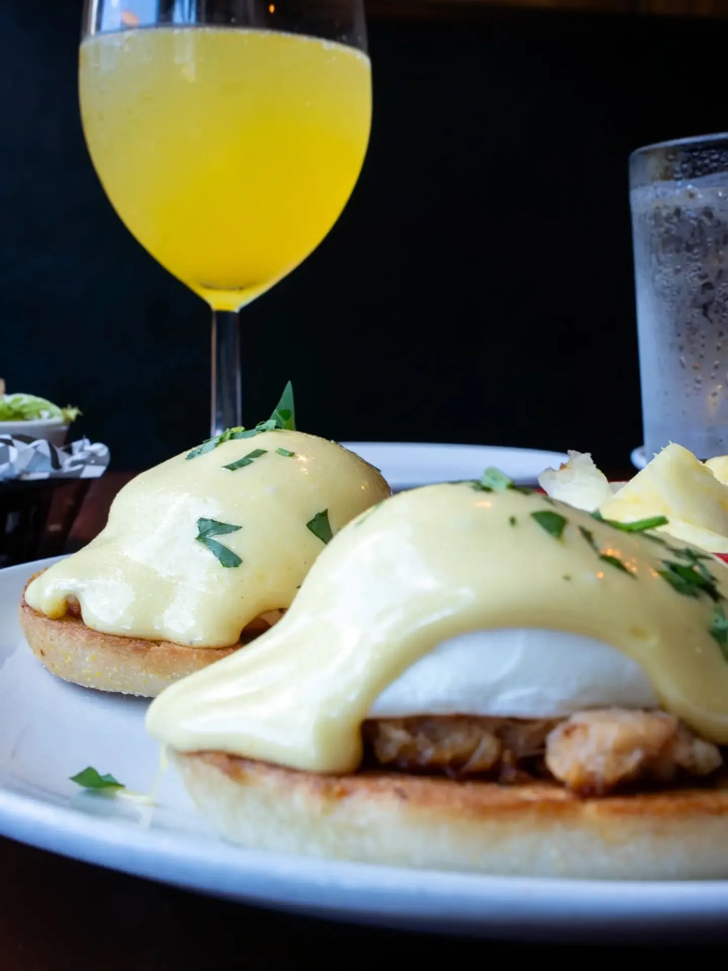Pulled bacon, poached eggs, and plenty of hollandaise. Our Pulled Bacon Benedict makes a pretty convincing case for brunch at the Pub. 🍳

Saturdays &amp; Sundays, 11am&ndash;2pm. See you soon! 🍻