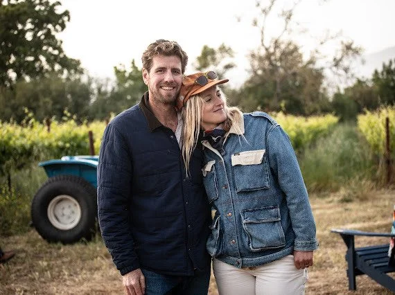 Tyler and Rachel Hi Kite.JPG