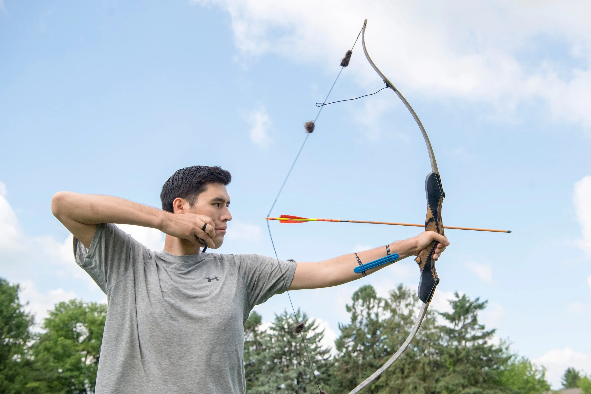 How to Aim a Traditional Bow
