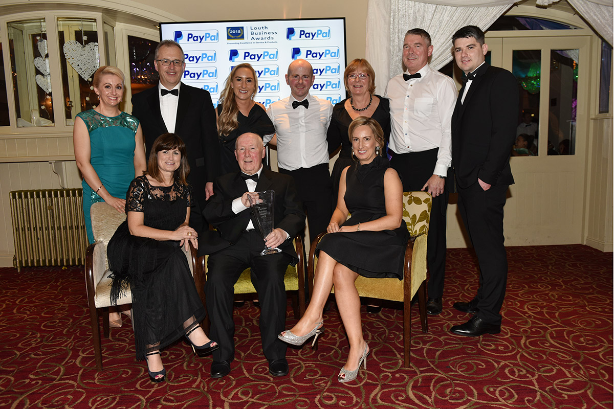 BR/L-R: Lorraine Kirk, Stephen Hogg, Bernie Carroll, Paul Kelly, Marie Mullan, Peter O’Leary, Colm Magee. FR/L-R: Suzanne Carroll, Bernard Carroll, Alison Carroll