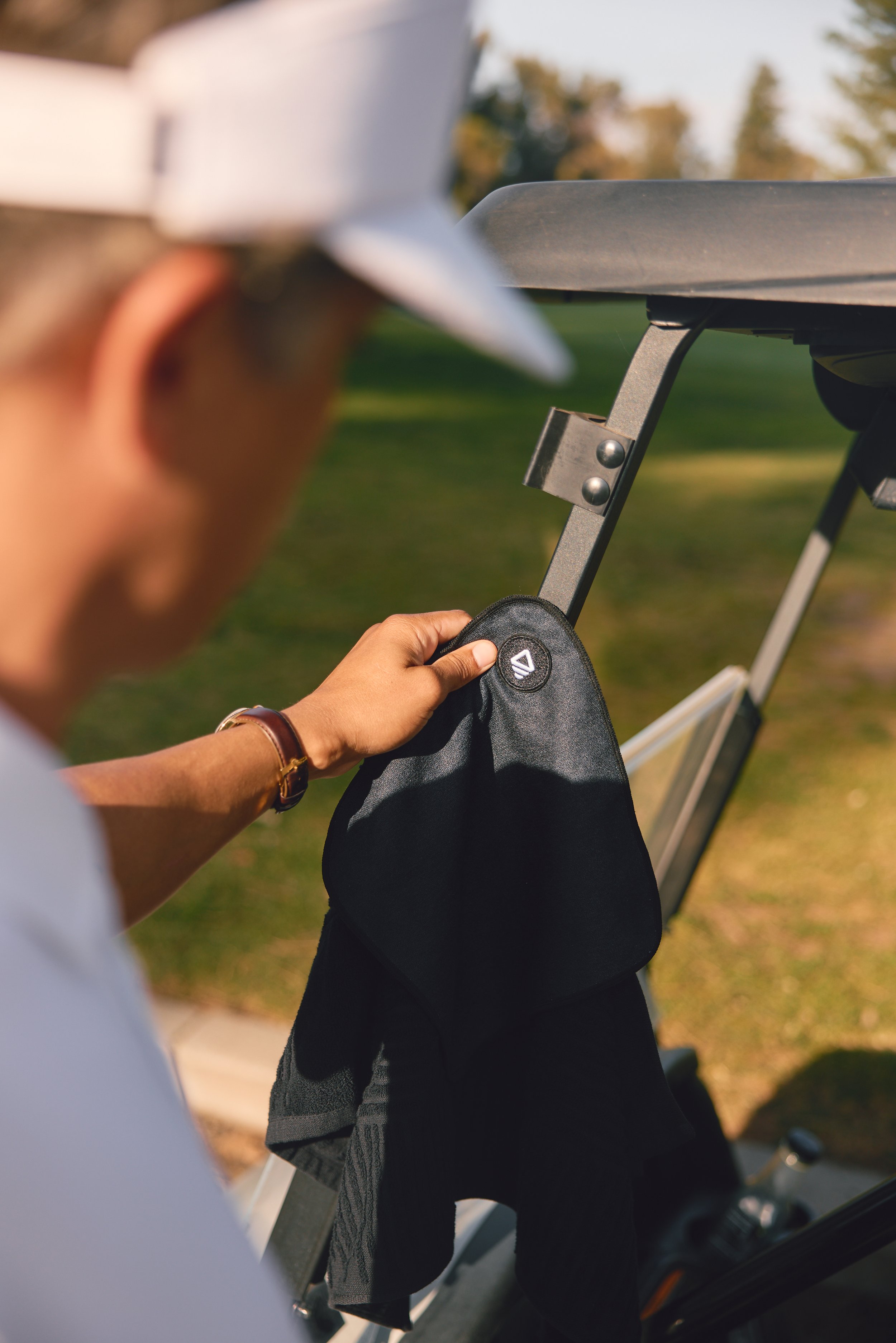 Nomadix_golf_towel_0622.jpg