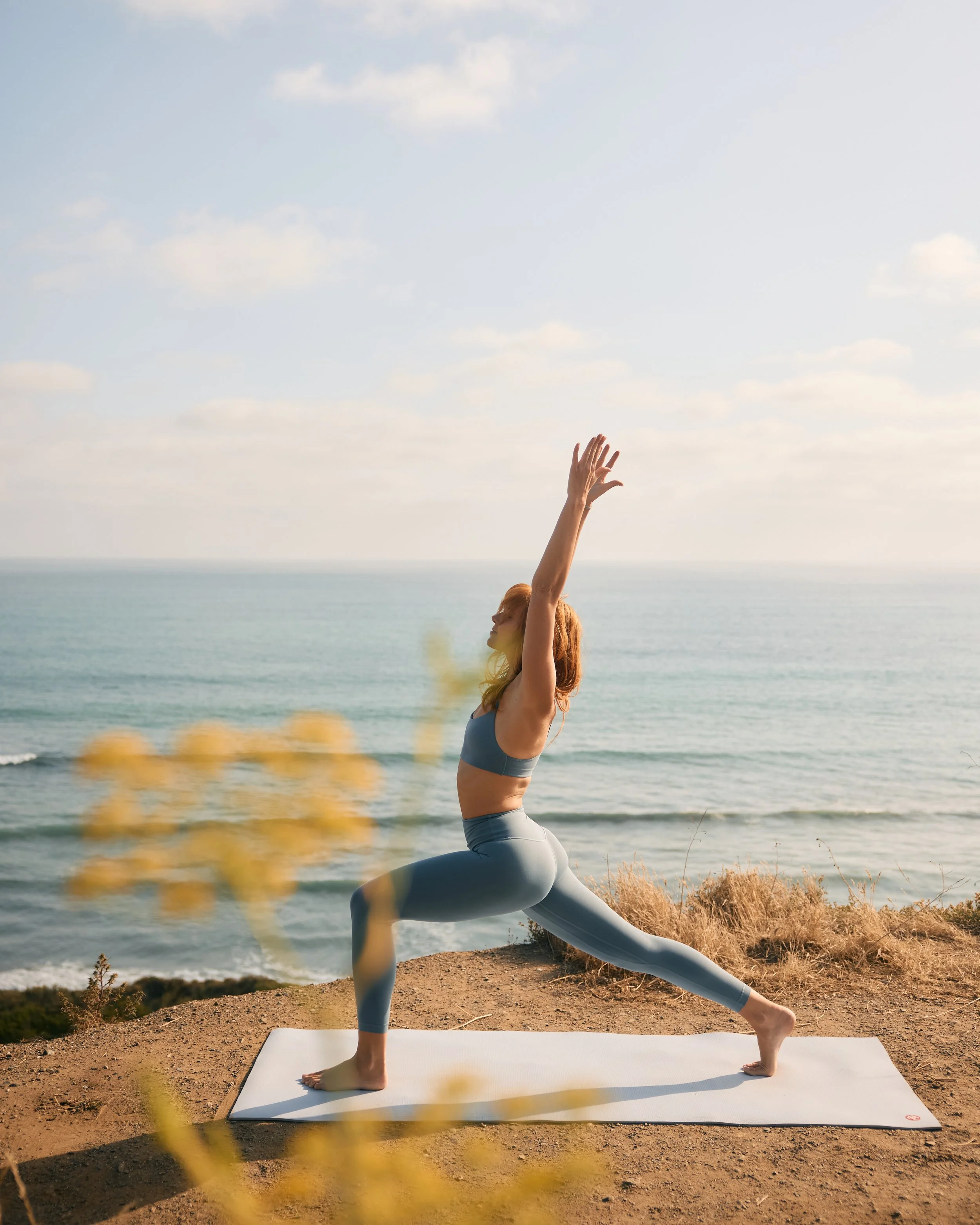 EMILY YOGA_0088.jpg