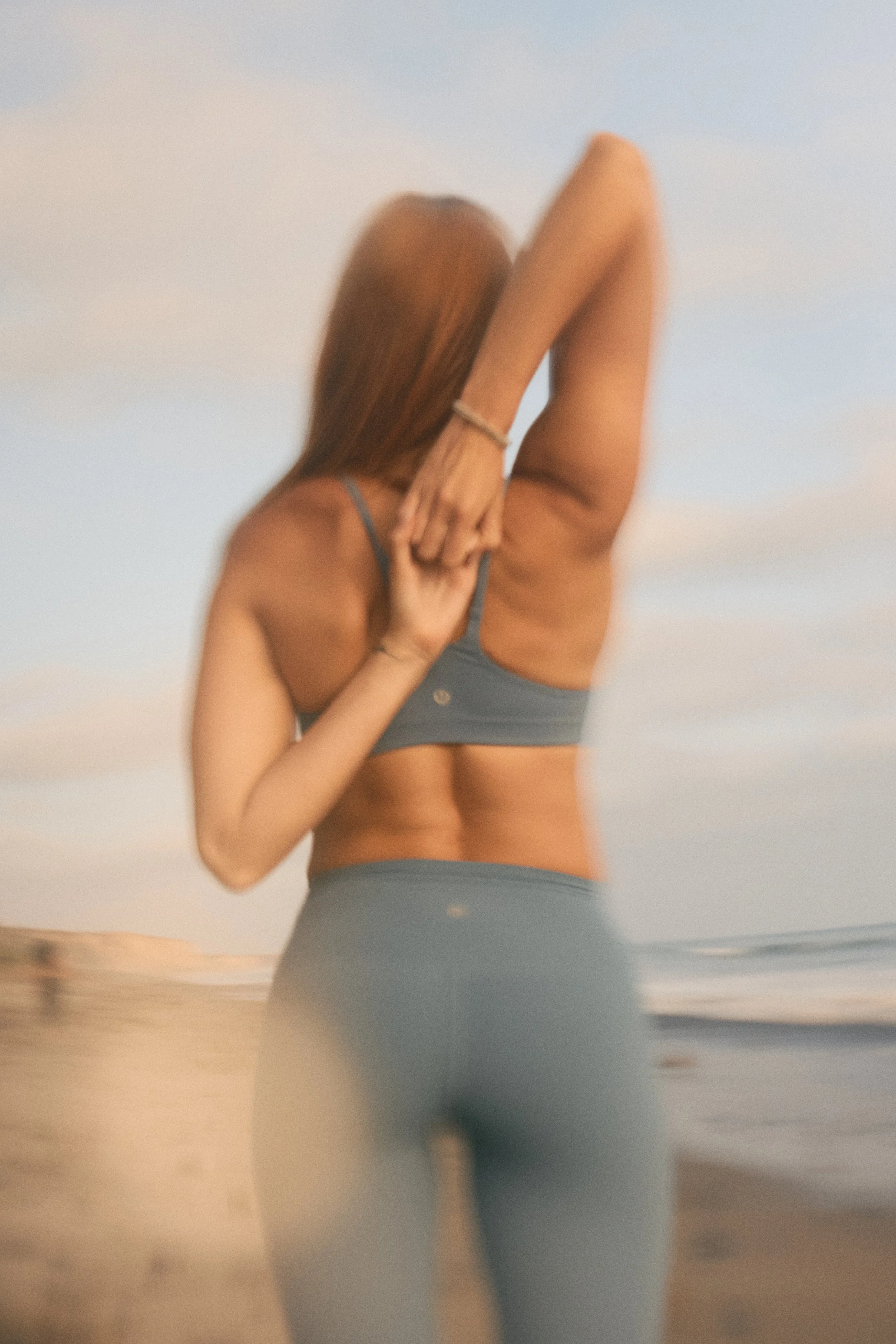 EMILY YOGA_0458.jpg
