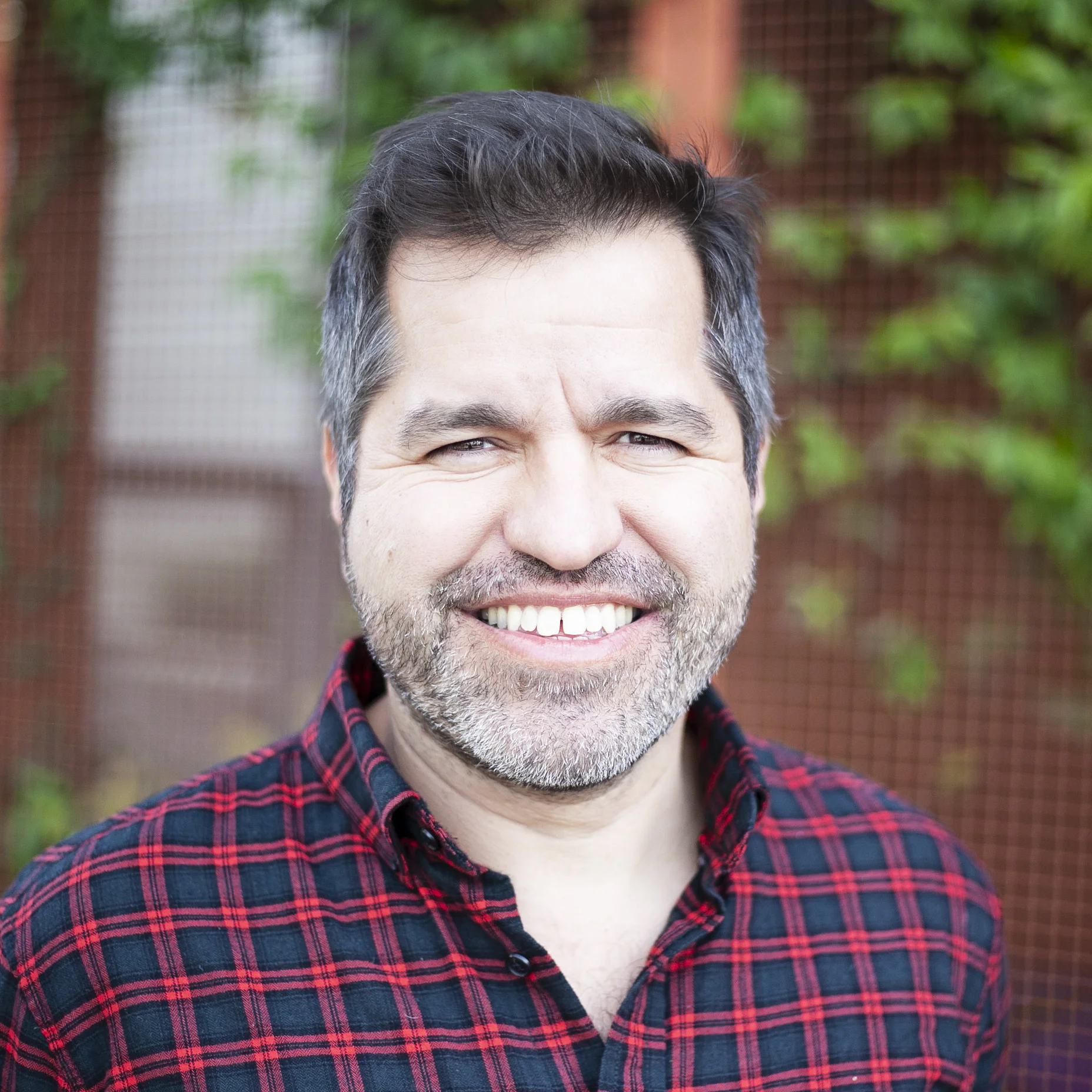 Verde Headshots_028.jpg