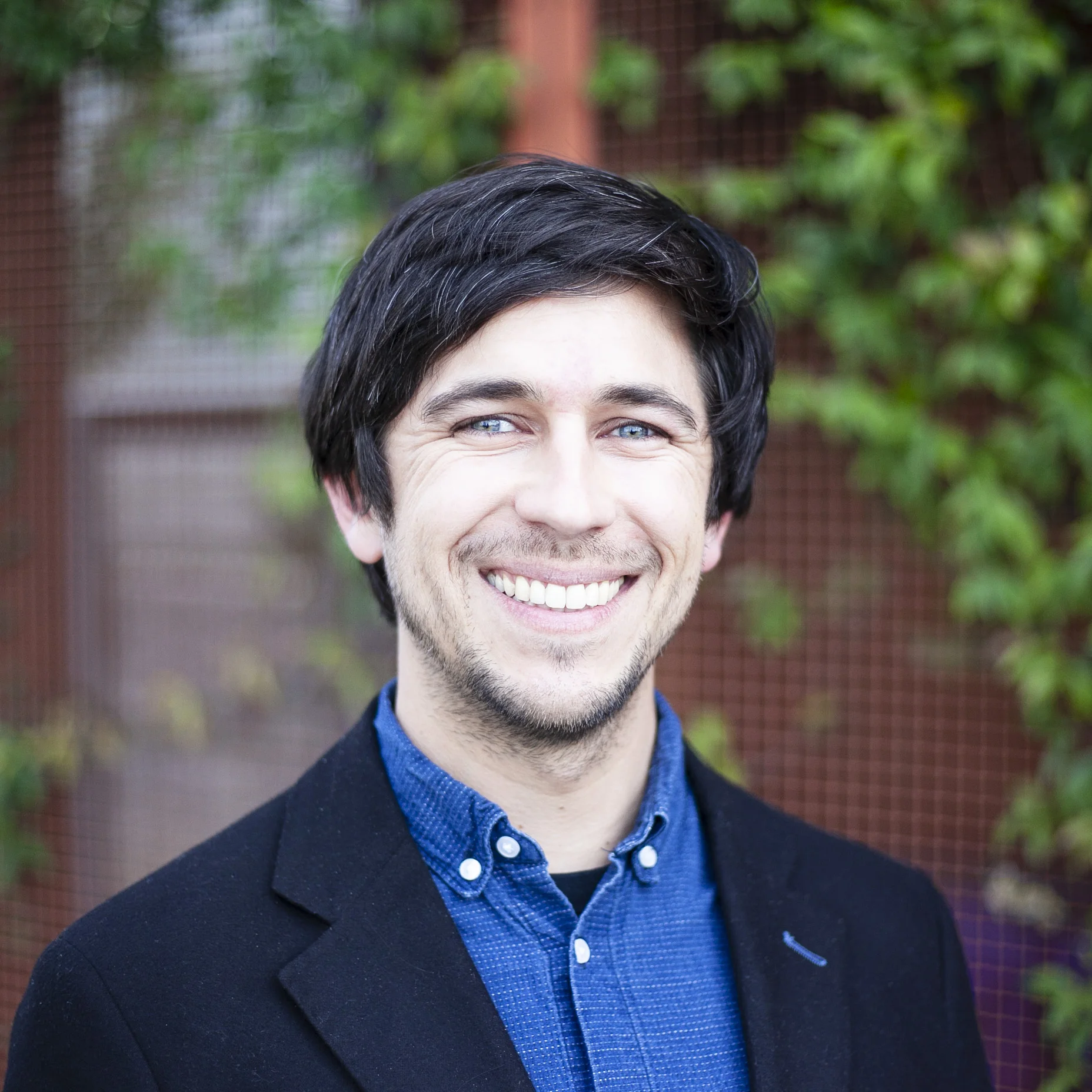 Verde Headshots_092.jpg