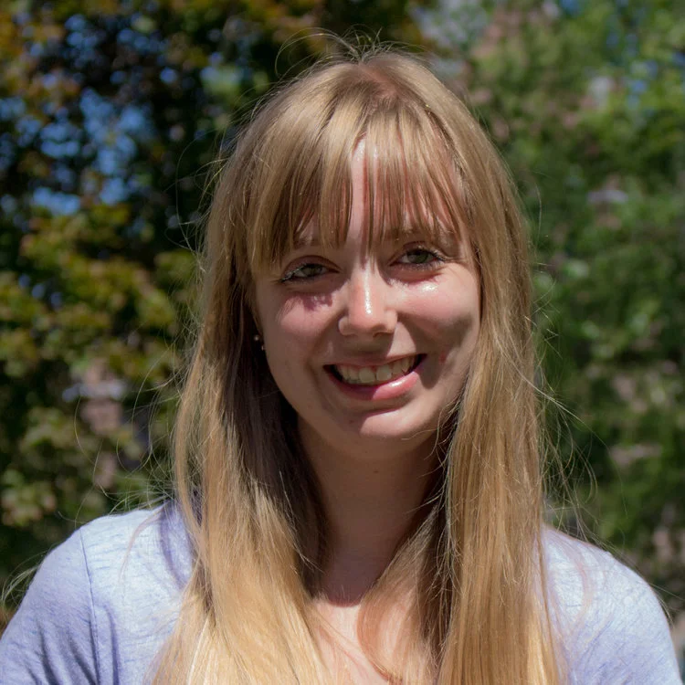 Marina Smiley Research Assistant BSc in Biochemistry, University of Toronto, Canada marina.smiley@mail.utoronto.ca