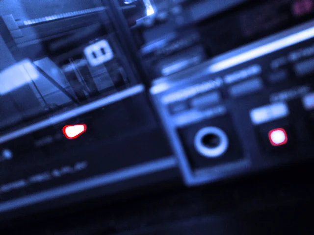 Tape Deck with piano Blue.jpg