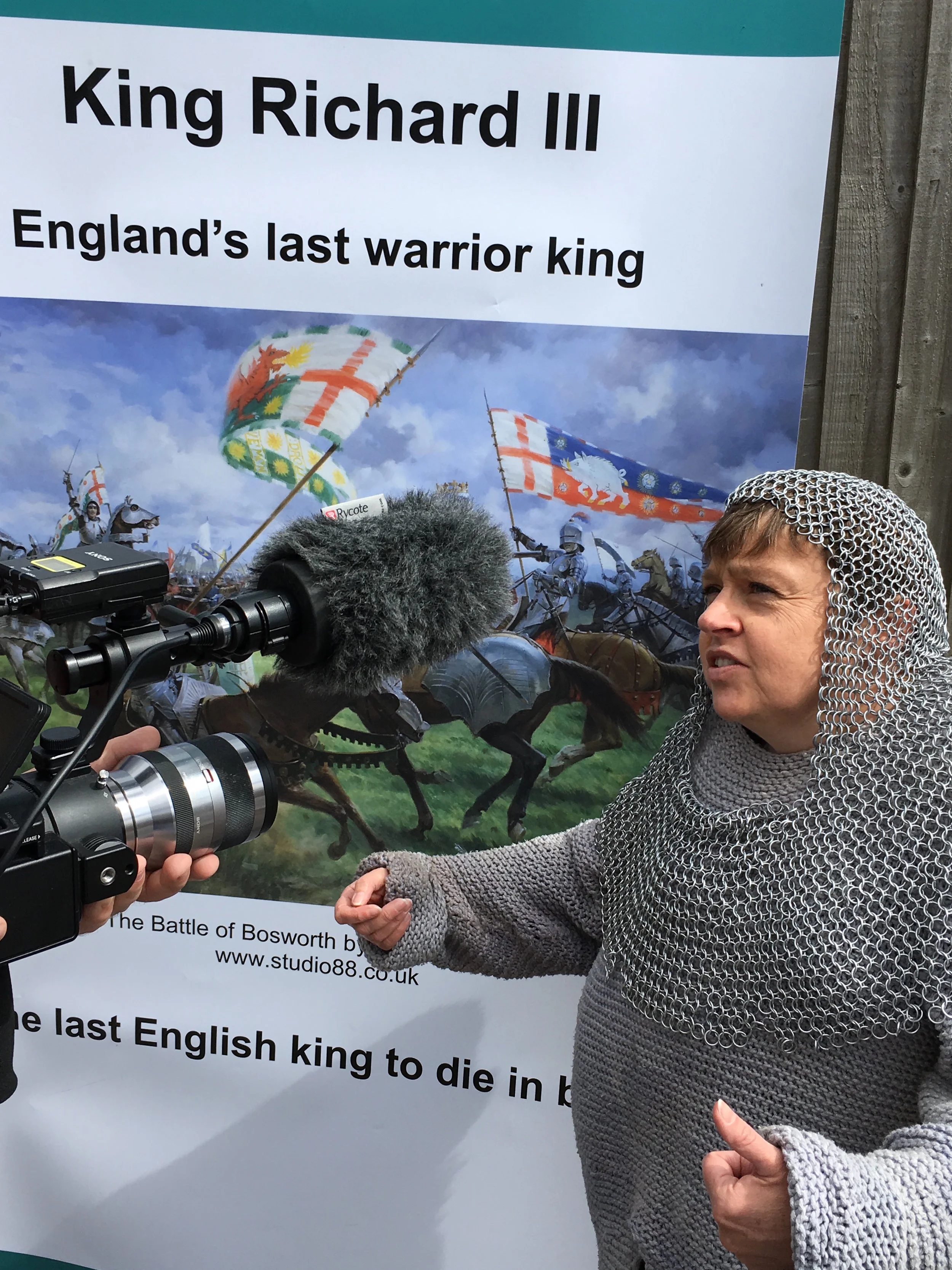 Richard III interviewed at Bosworth.jpeg