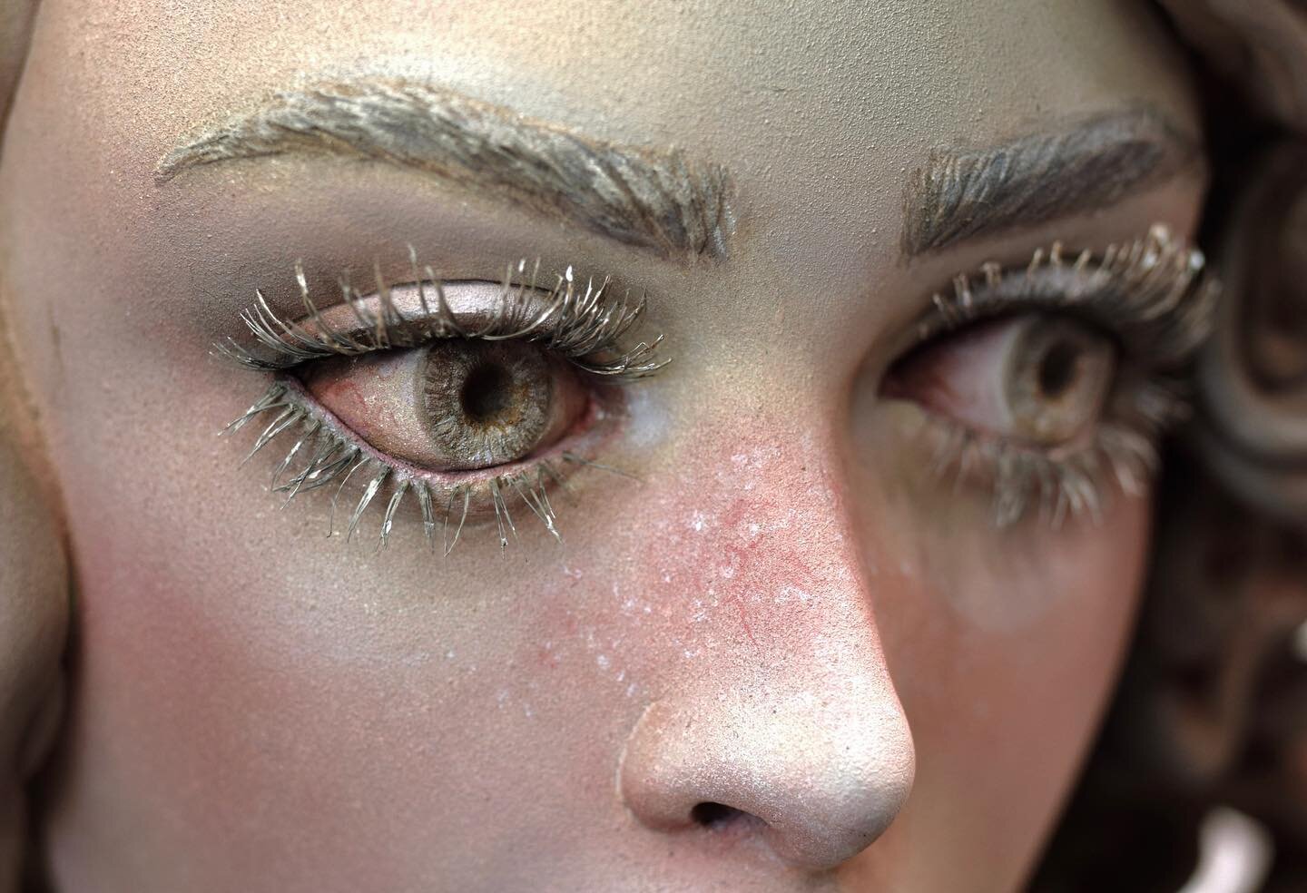 Up close detail shot of vein, eye and lash details on my sculpture of the talented and gorgeous @petite.doll 💕  I used to tell myself &ldquo;eh what&rsquo;s the point of overdoing the details, no one&rsquo;s gonna look that close up anyways&rdquo; b