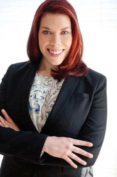laura.jpg