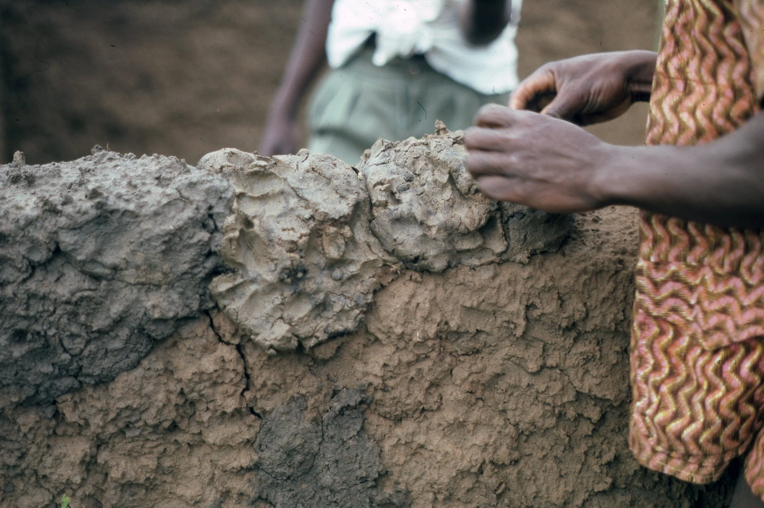 The Atakpamé Construction Method of West Africa: A Survey of Scholarship