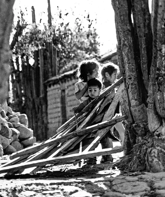 Children in Canoa, Mexico