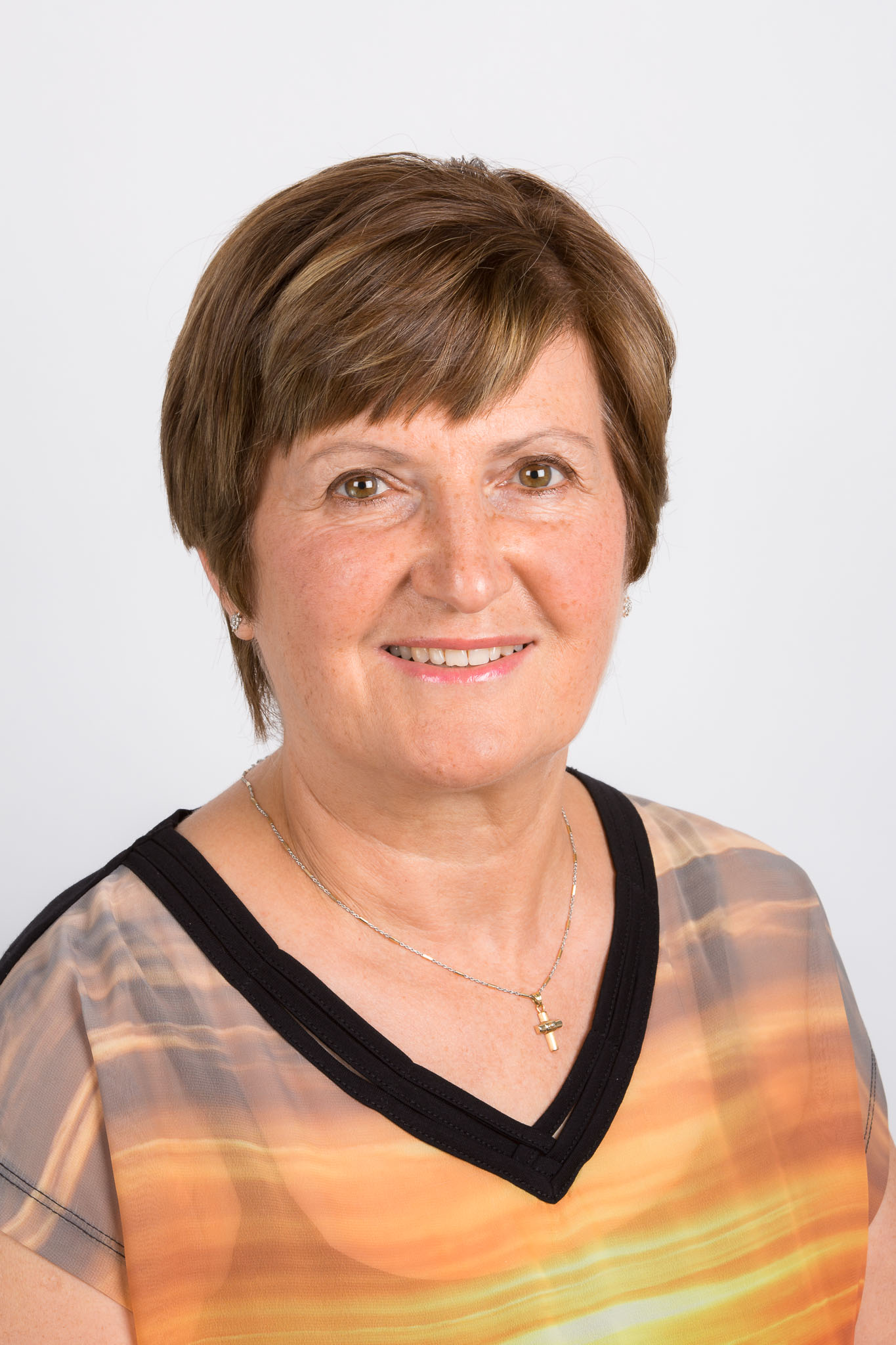 Contact Crawford Medical Centre to book an appointment with Dr. Bajoory-Kettoola