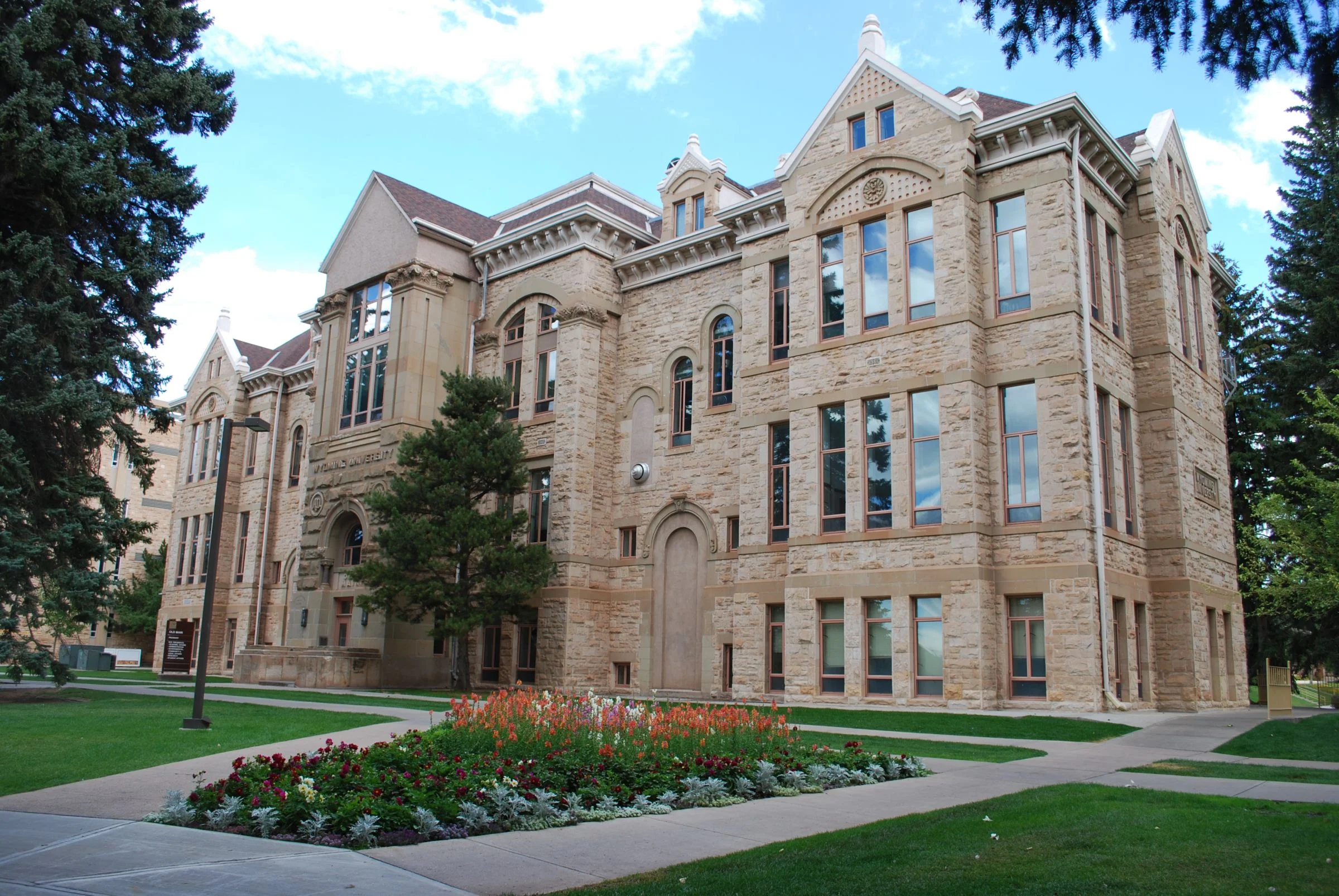 University_of_Wyoming_5710547.jpg