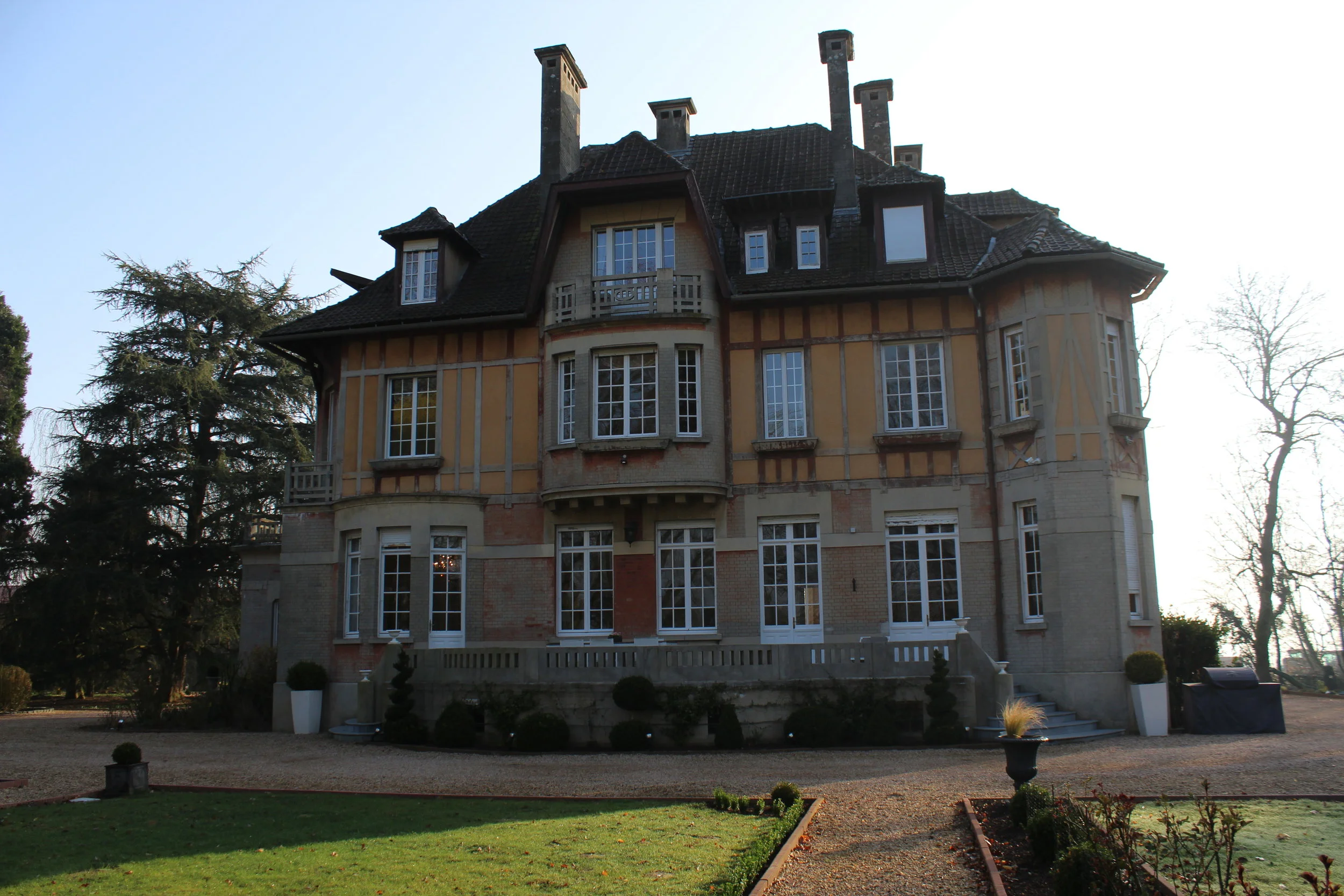 Chateau De Fresnoy, Fresnoy-en-Gohelle
