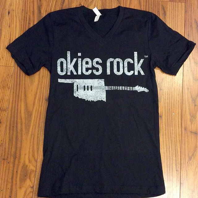 This is our classic @okiesrock V neck tee! You can find it now in stock at @ambermarieandco in @woodlandhillsok!! #okiesrock