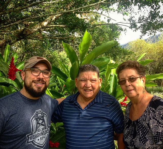 I love getting to hang with my grandparents here in Costa Rica! / Me encanta que estar aqu&iacute; con mis abuelos en Costa Rica! #puravida #costarica #casademisabuelos #okiesrock