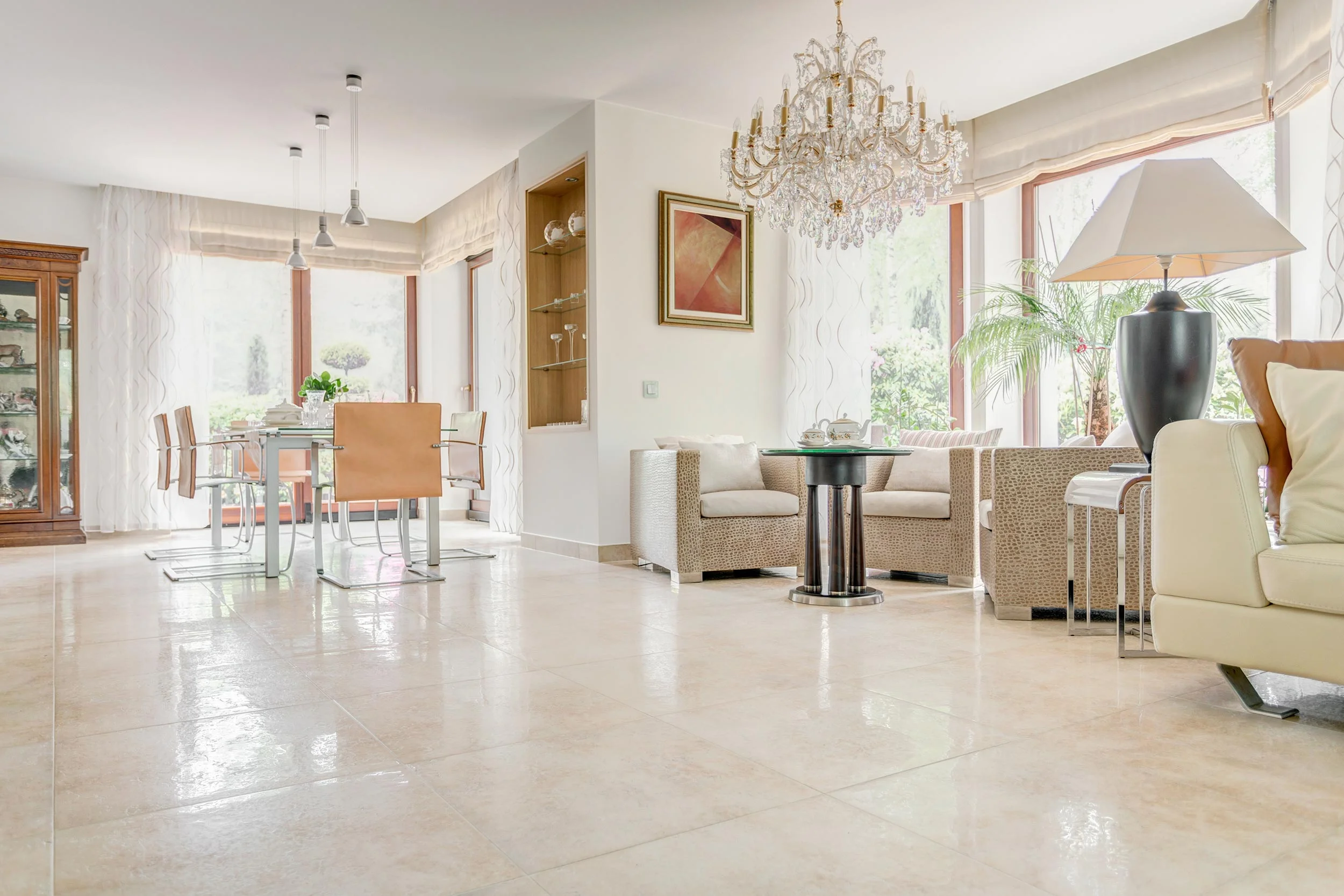 photo-of-a-modern-living-room-with-light-tan-tiles-looking-brand-new-and-chic-furniture-2500x1667.jpg