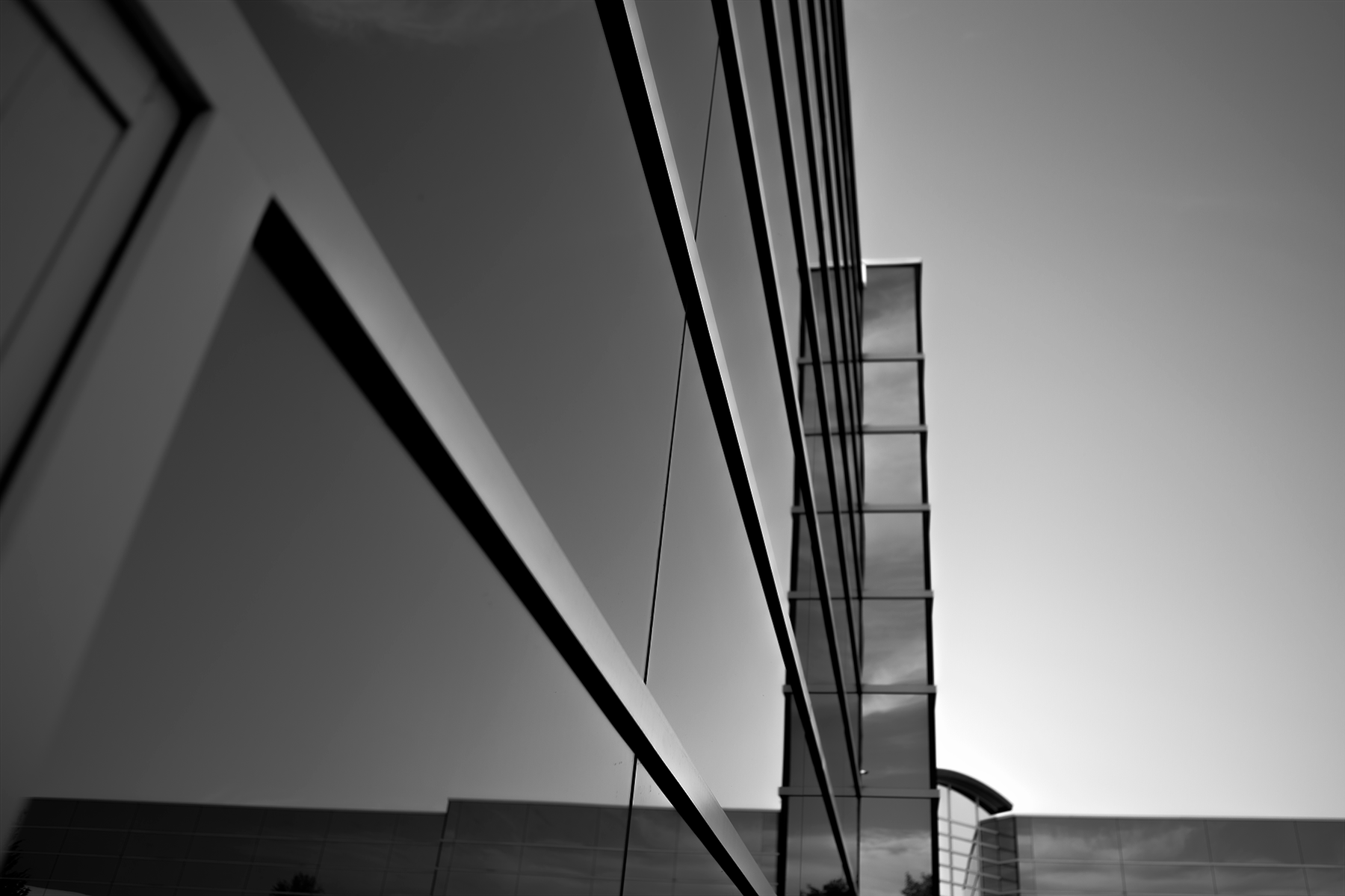 Park-towers-glass-building-vancouver-washington-black-white-concept-photolga.png