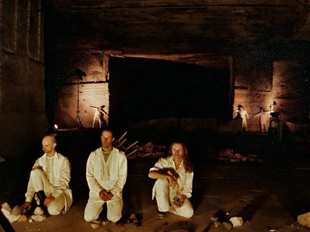 speakingstones02.jpg