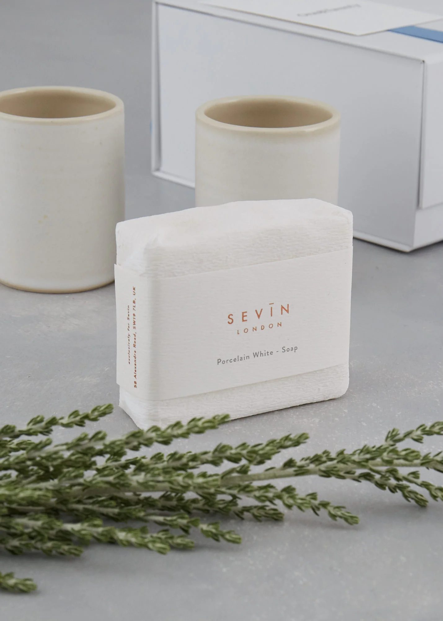 One-and-Twenty-london-giftbox-home-little-soap-ceramics.jpg
