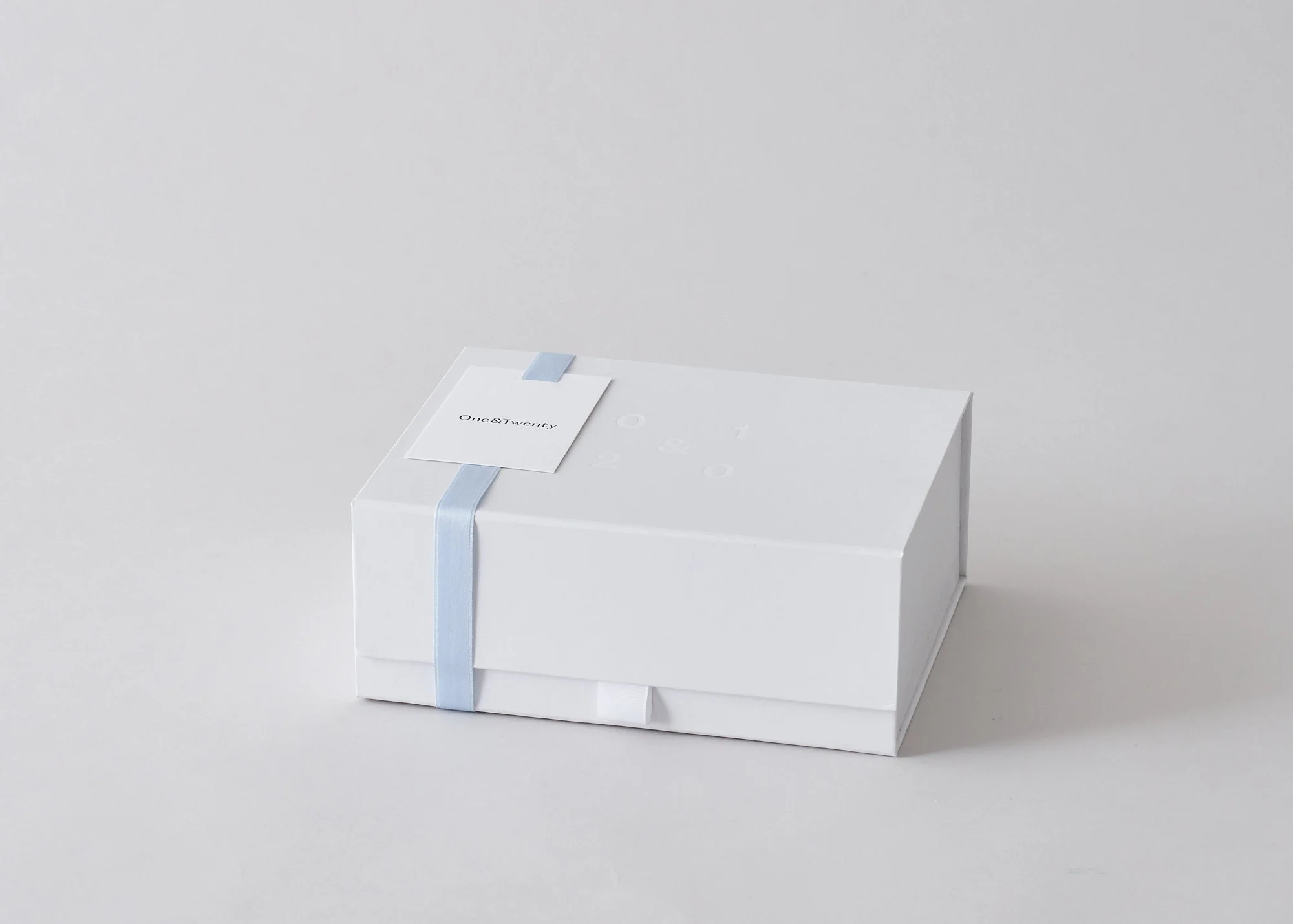One-and-Twenty-london-giftbox-little-treat.jpg