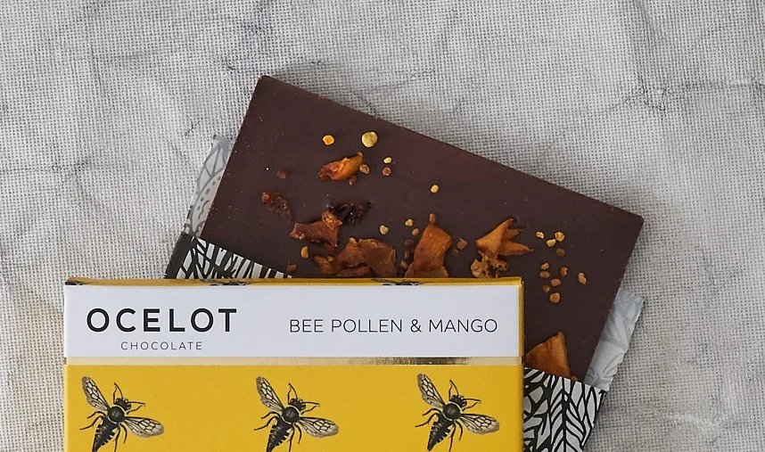 One-and-Twenty-london-giftbox-ocelot-chocolate-bee-pollen-mango-flat.jpg