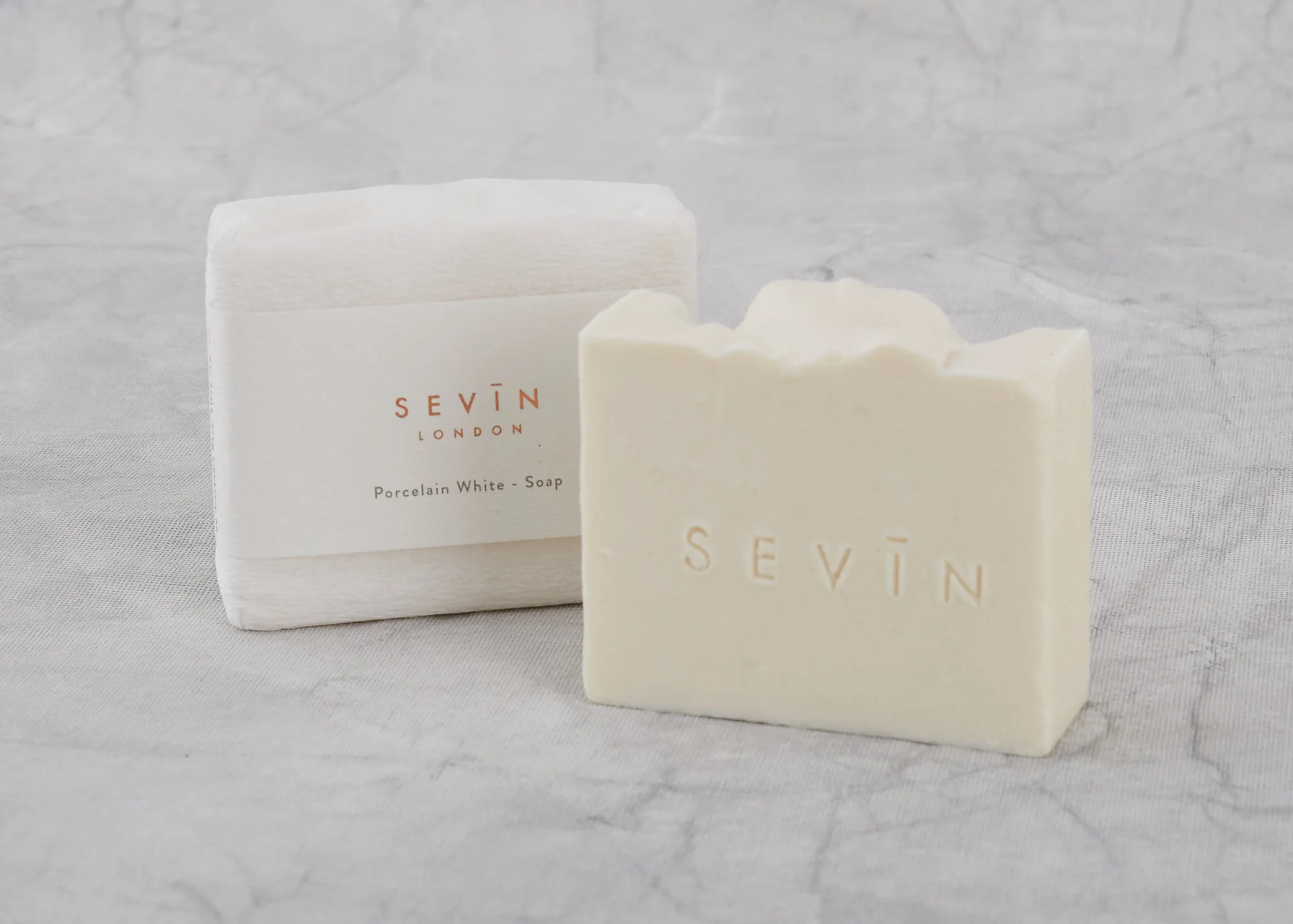One-and-Twenty-london-giftbox-home-sevin-soap-white-porcelain-wrap-unwrap.jpg