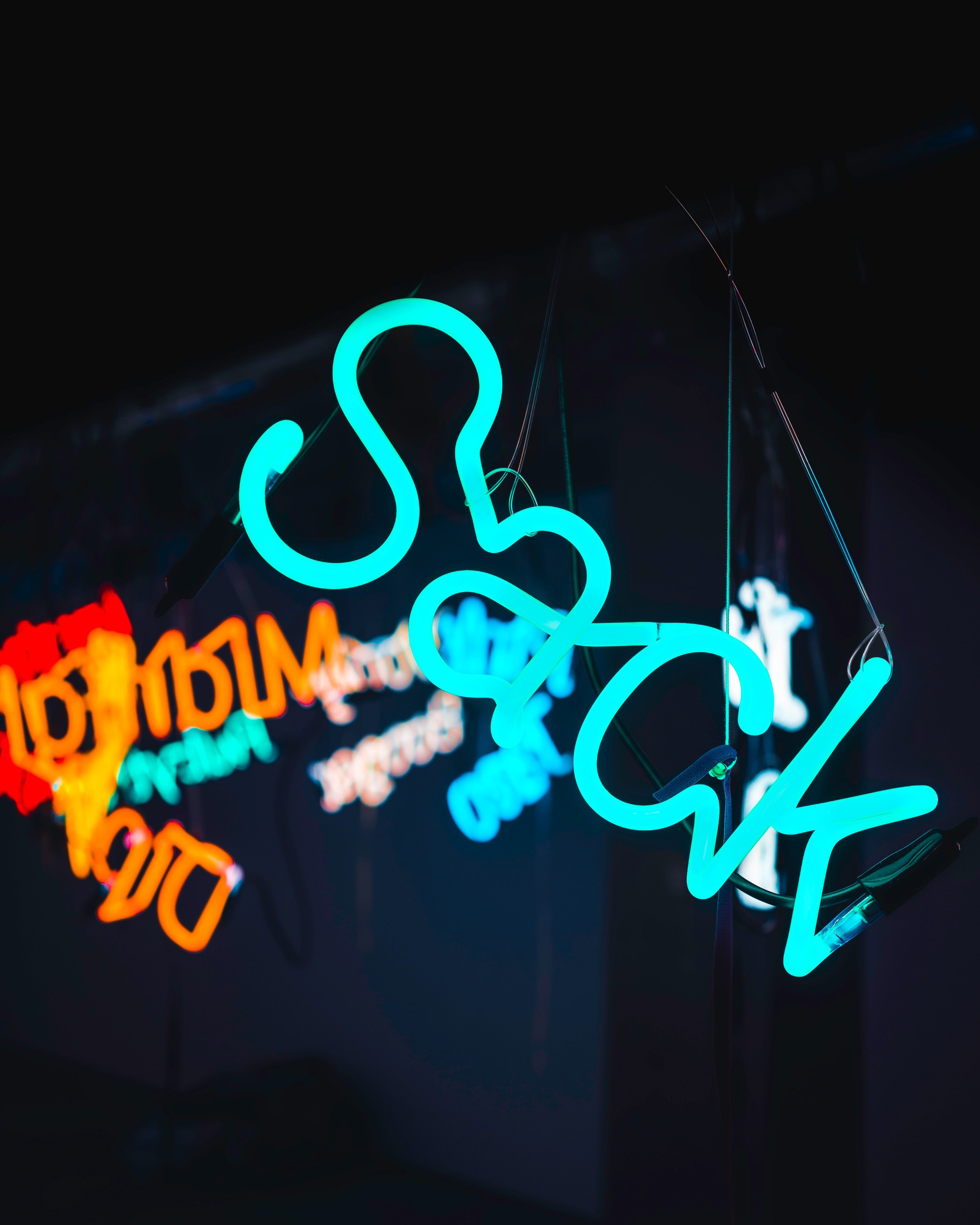 3 Things You Need to Know Before Buying Your Own LED Neon Sign