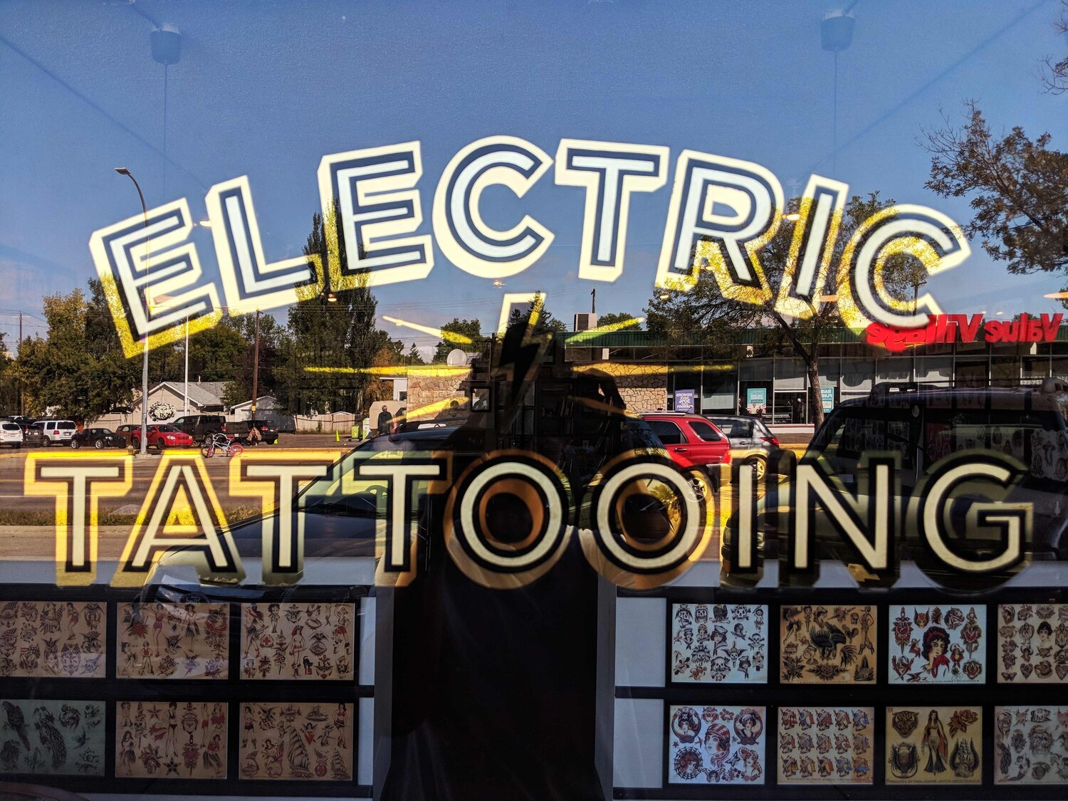 Behind the Scenes of Sign Painting with Jennifer Konanz from Konanz & Co.