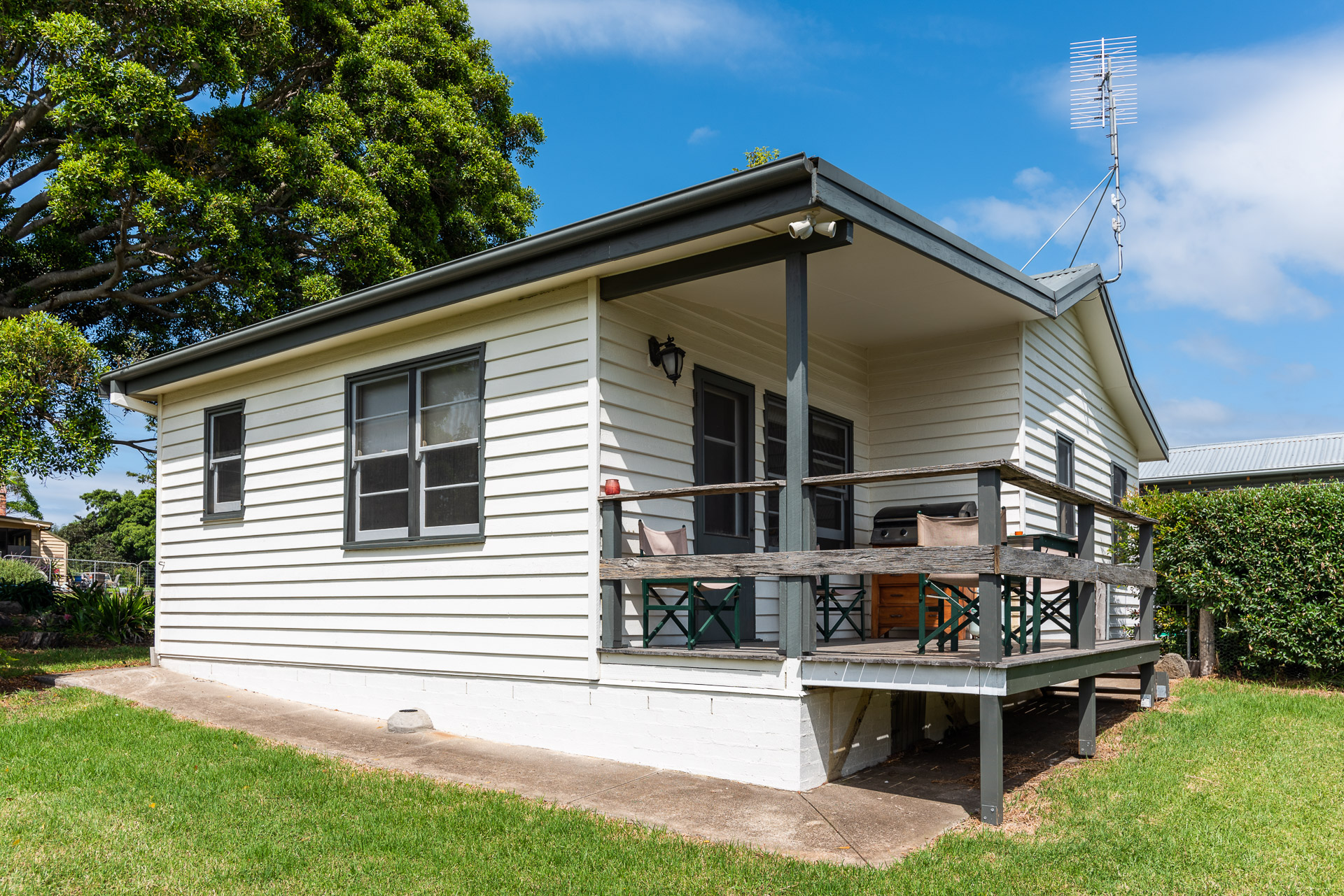 The Palm Cottage — Mountain View Farm Tilba